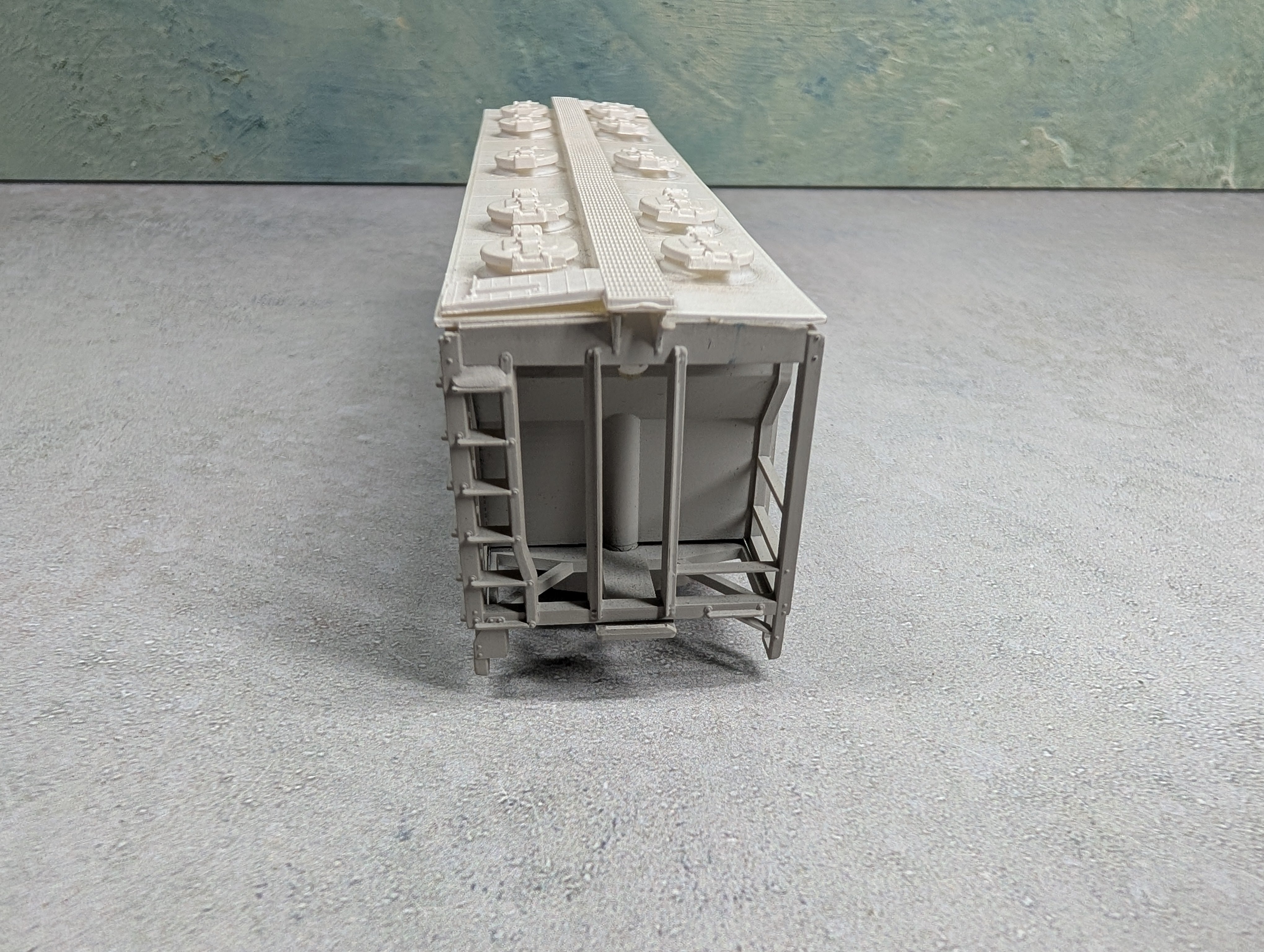 USED HO Scale Covered Hopper Great Western Malting Co NAHX #52640