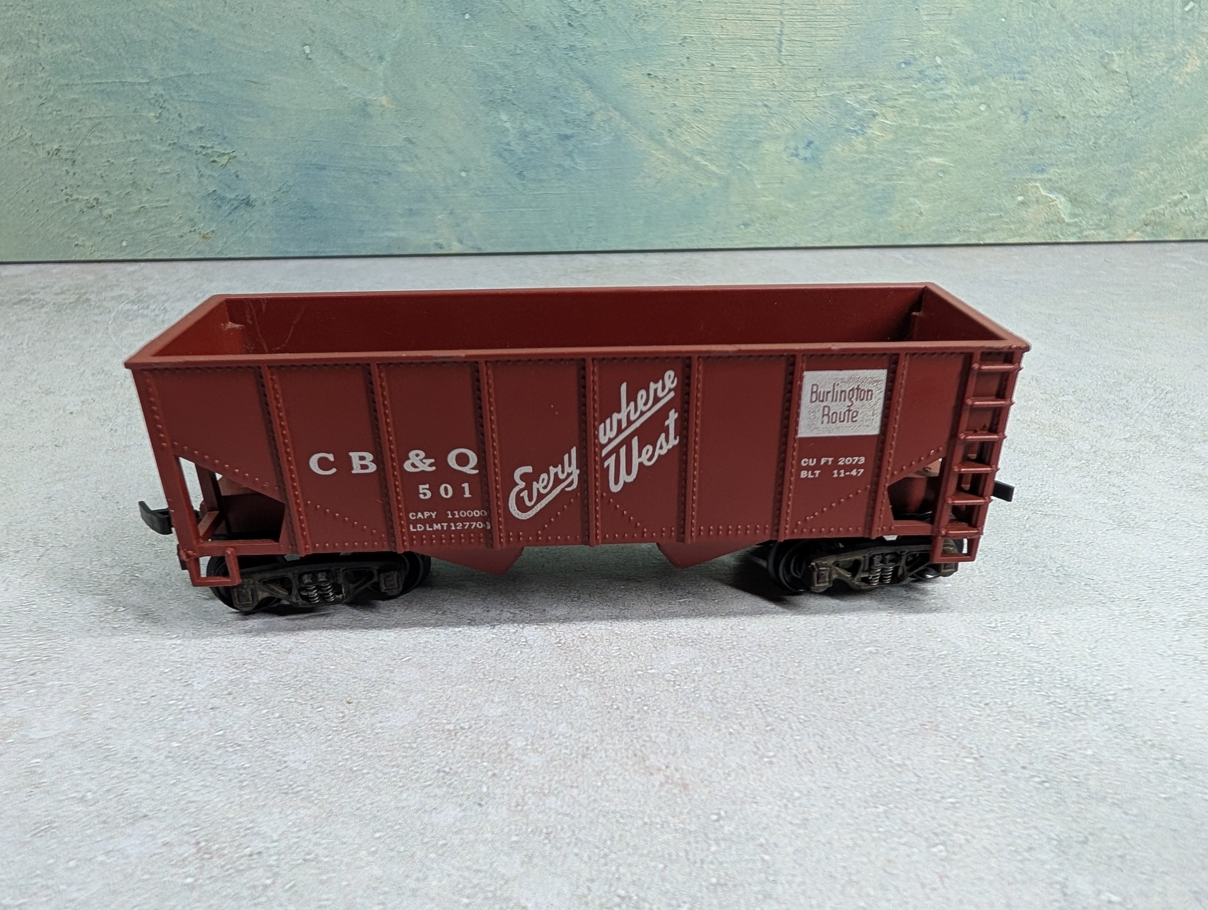 USED Varney HO Scale 2 Bay Open Hopper Chicago, Burlington & Quincy CB&Q #501