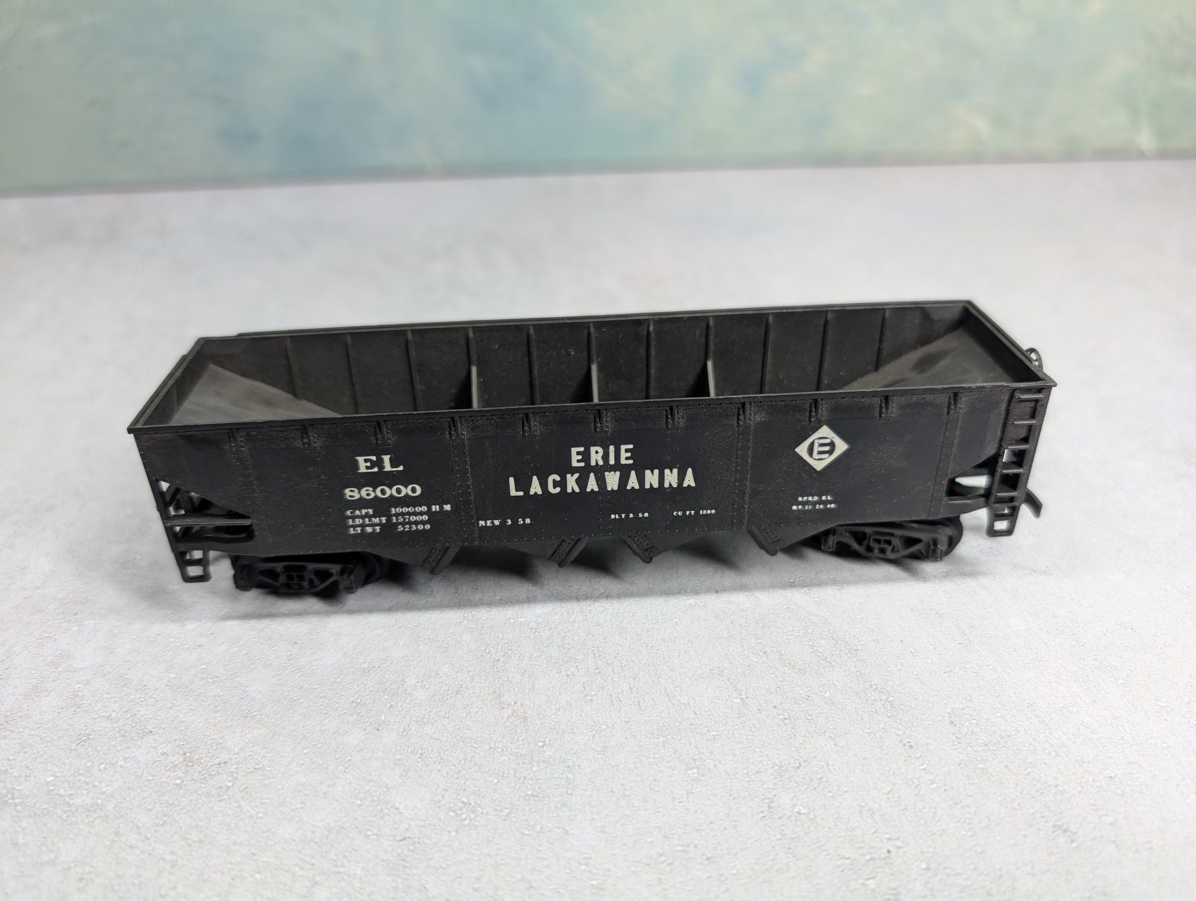 USED HO Scale 4 Bay Open Hopper Erie Lackawanna EL #86000