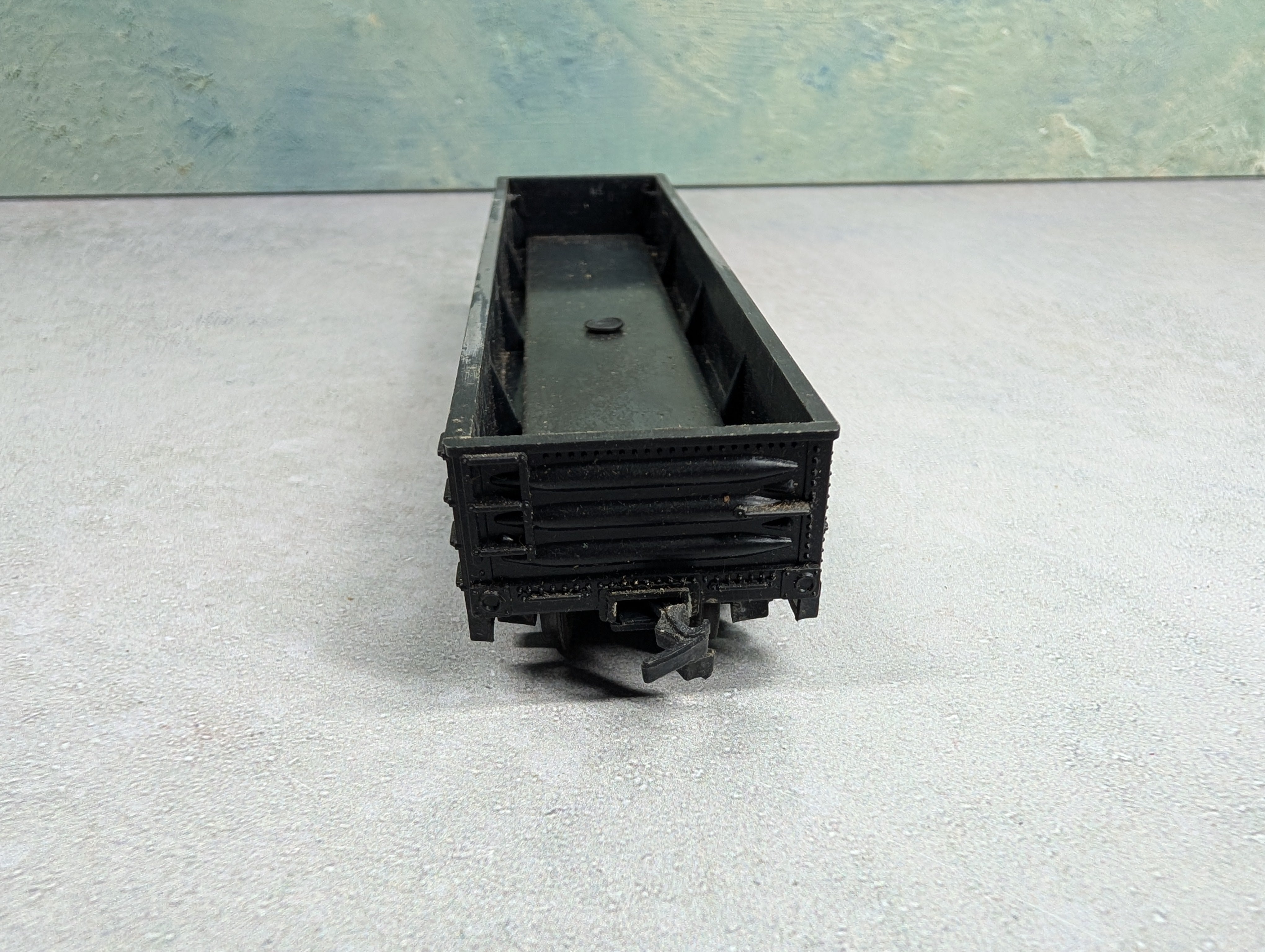 USED Crown HO Scale Gondola Baltimore and Ohio B&O #264778 Painted & Graffiti