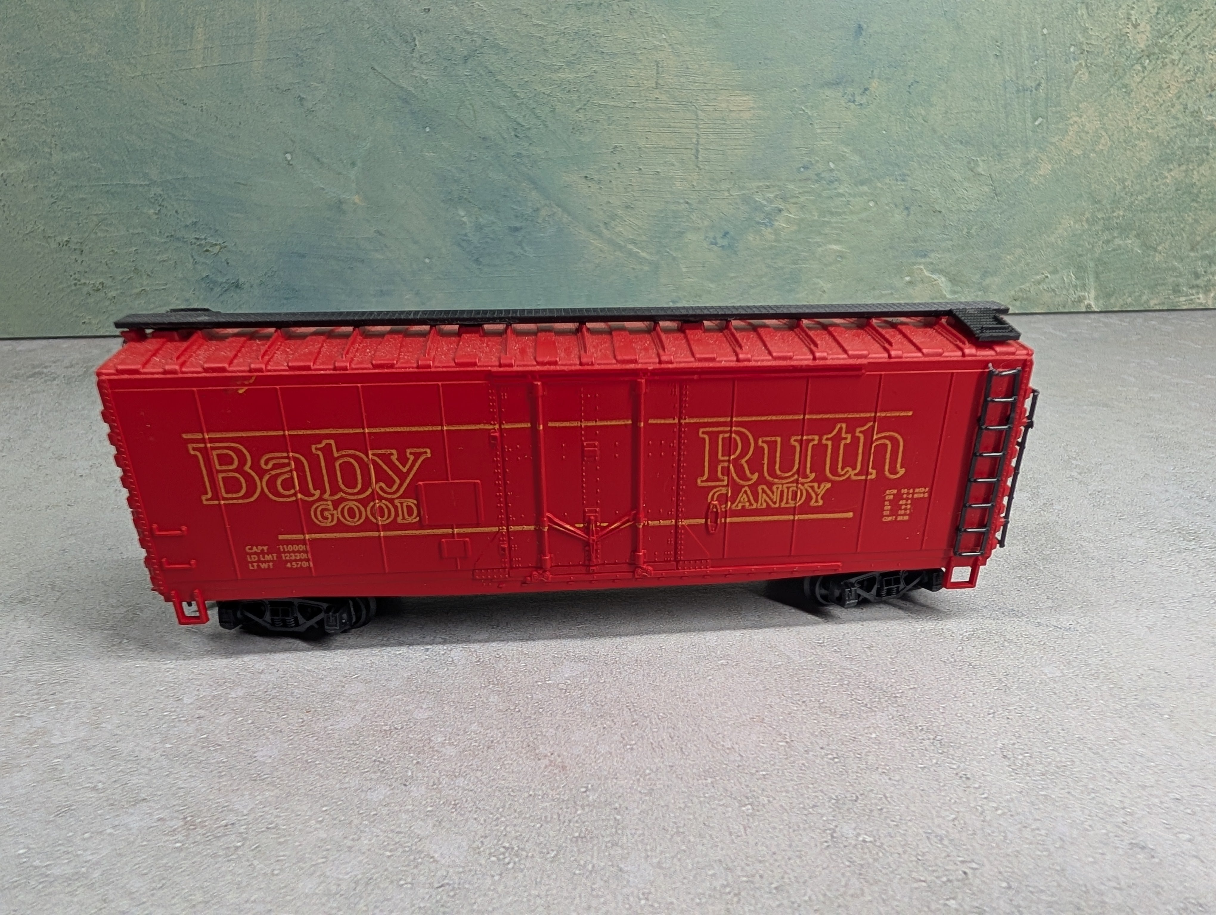 USED Roco HO Scale 40' Box Car Baby Ruth Candy