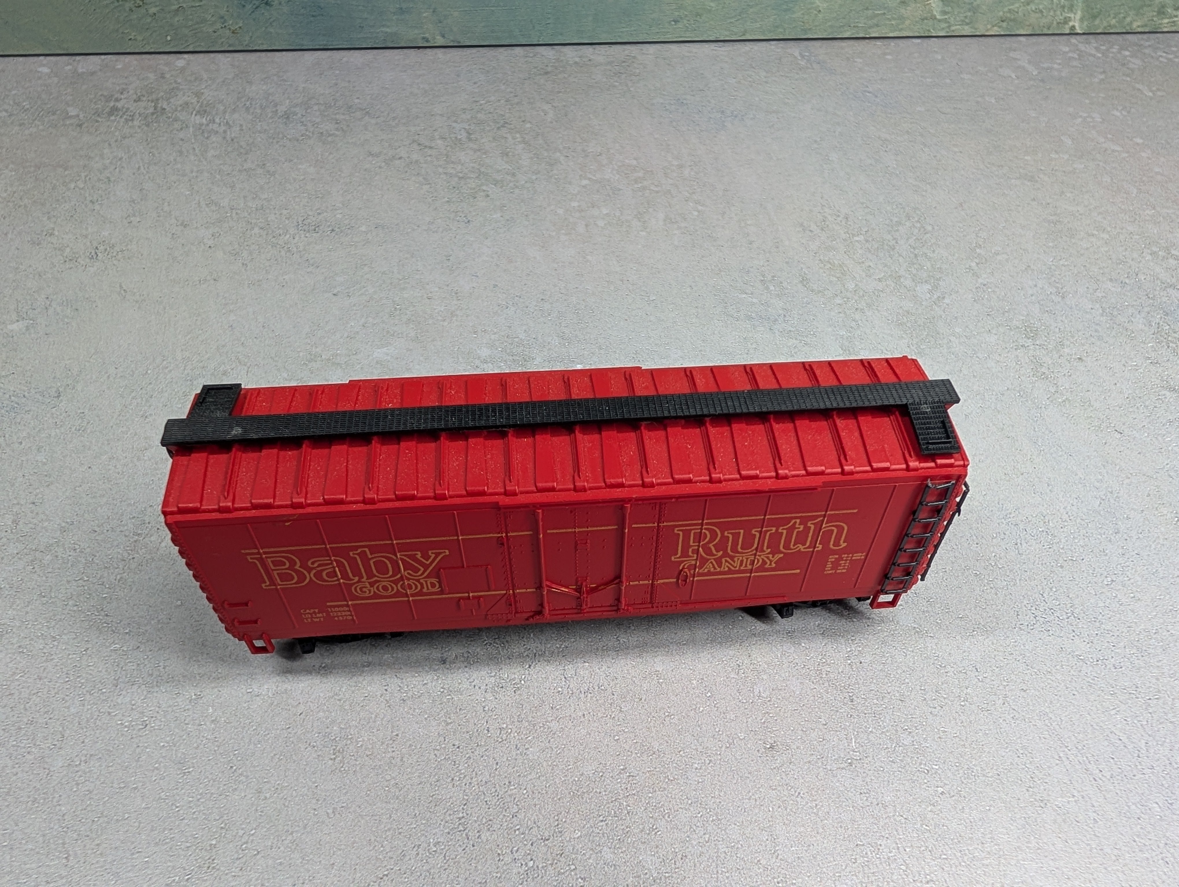USED Roco HO Scale 40' Box Car Baby Ruth Candy