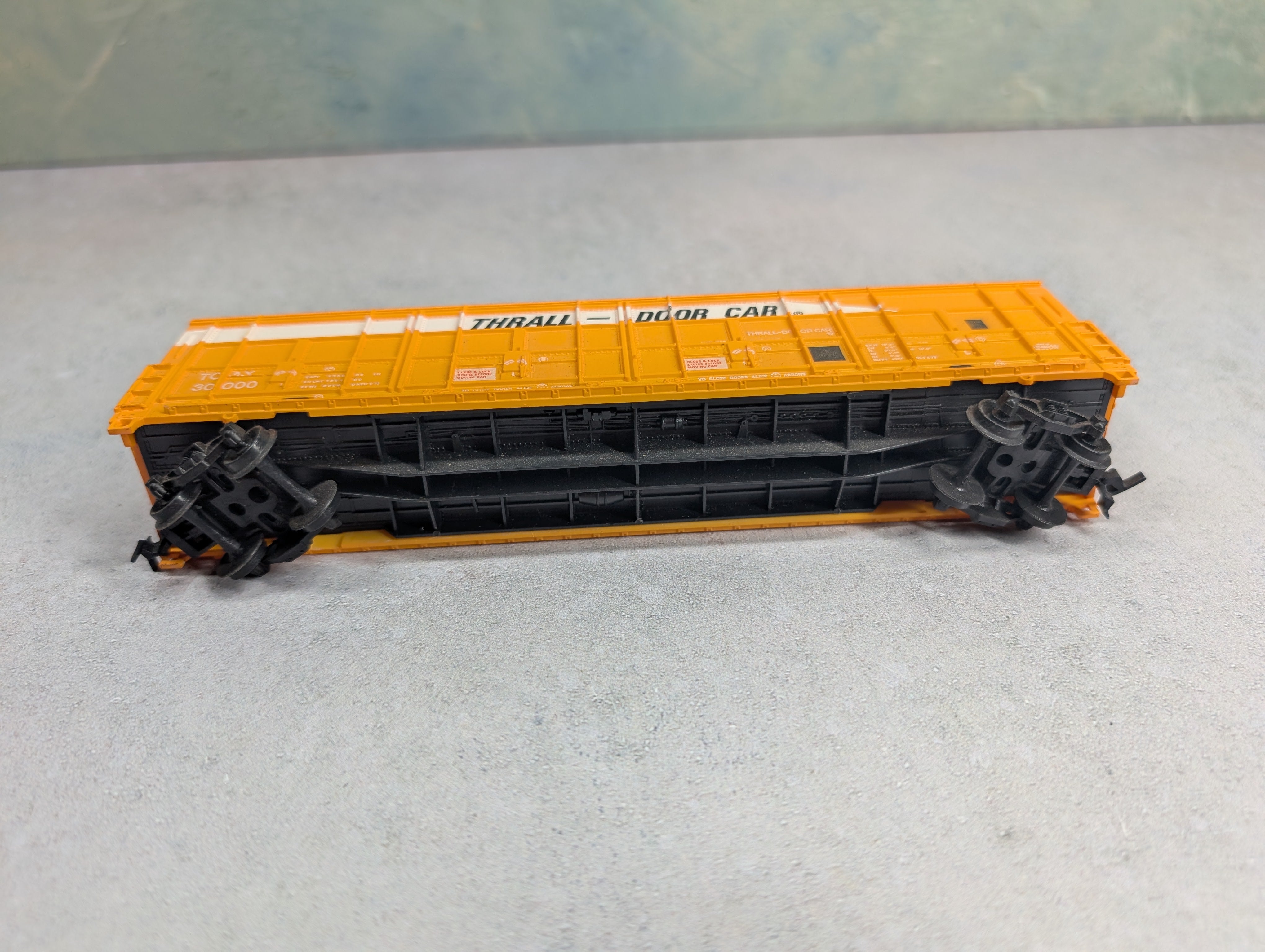 USED HO Scale Thrall All Door Box Car TCAX #30000
