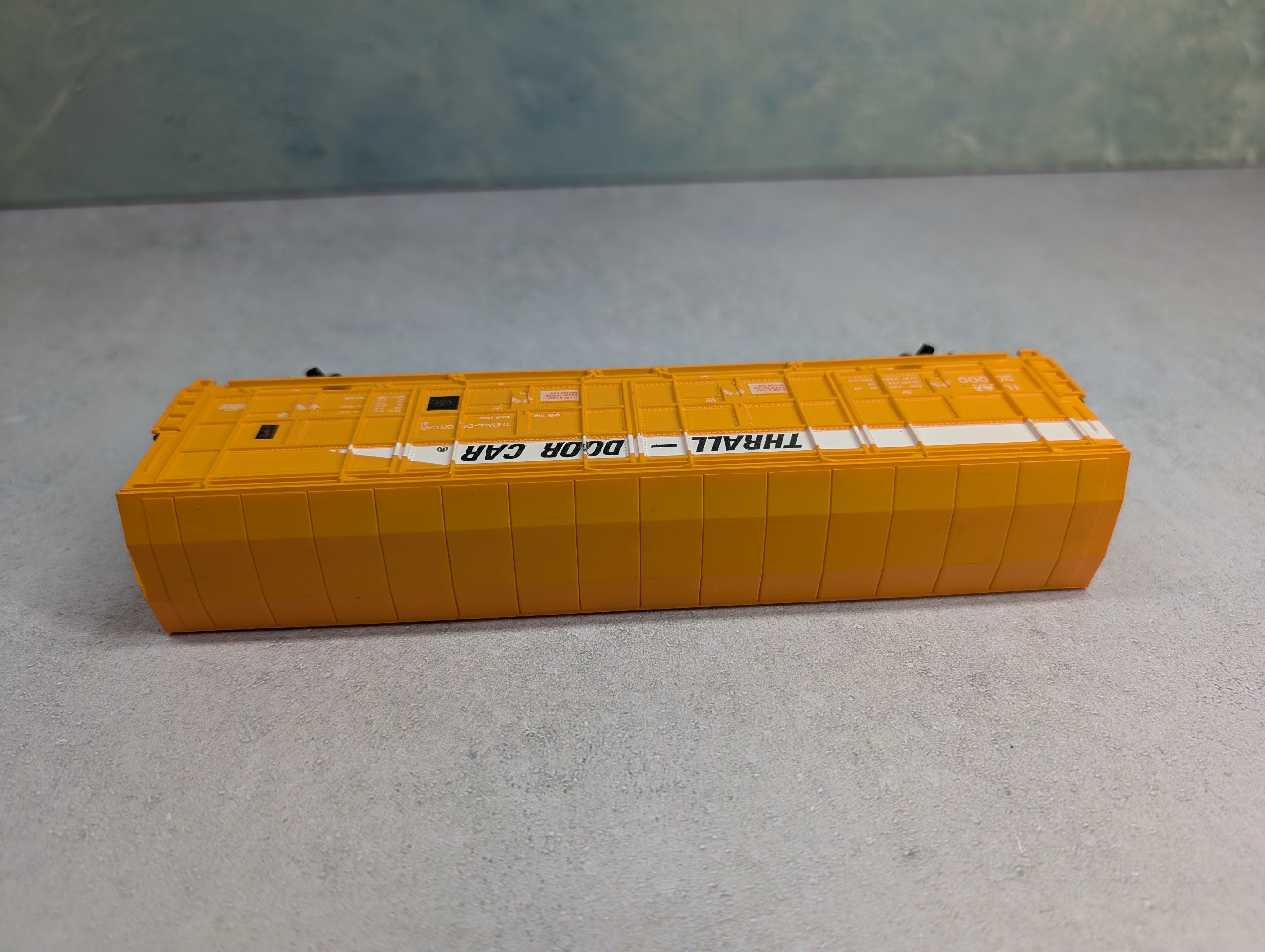 USED HO Scale Thrall All Door Box Car TCAX #30000