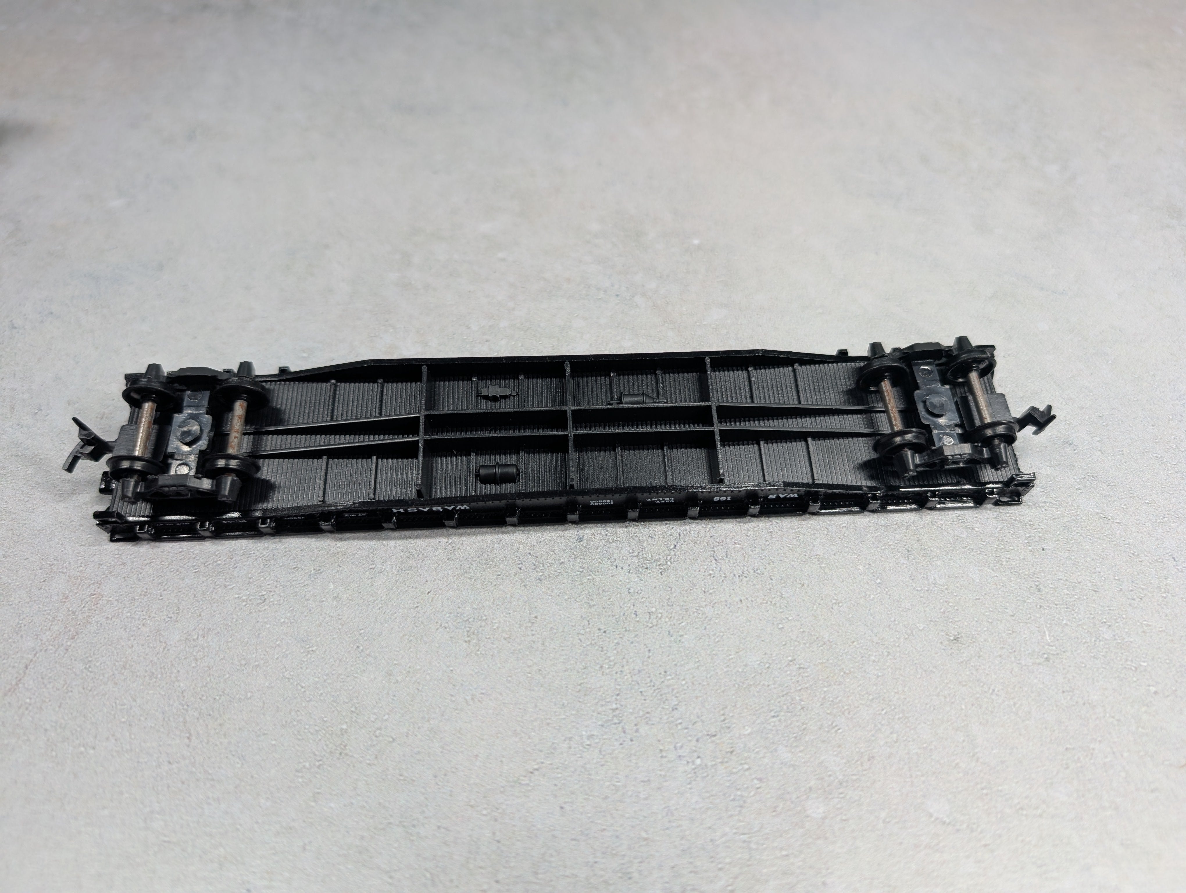 USED Con-Cor 1-009155 HO Scale 54' Flat Car w/ Trailer Wabash WAB #168