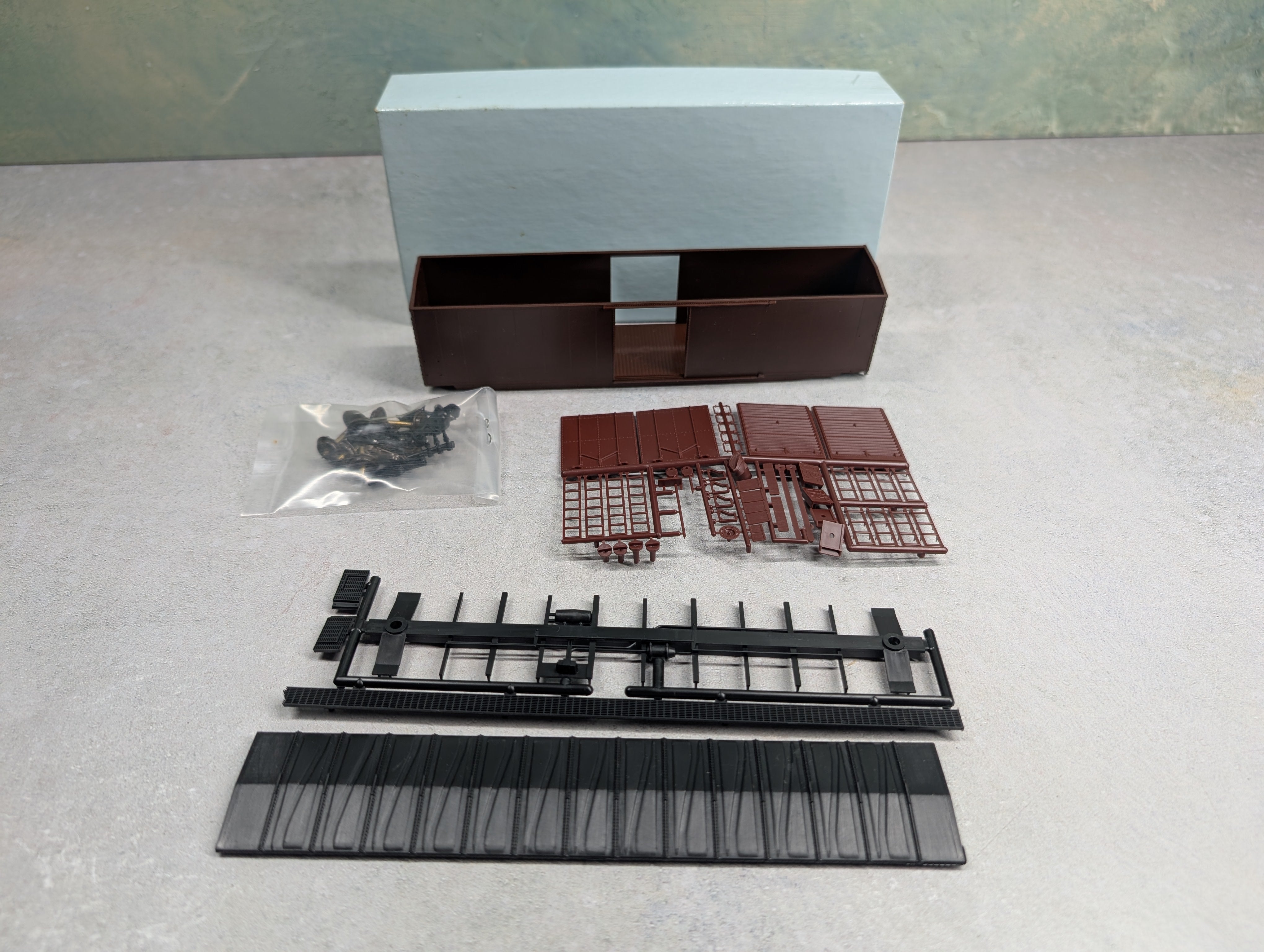 USED Front Range Products HO Scale 50' ACF Box Car Undecorated KIT
