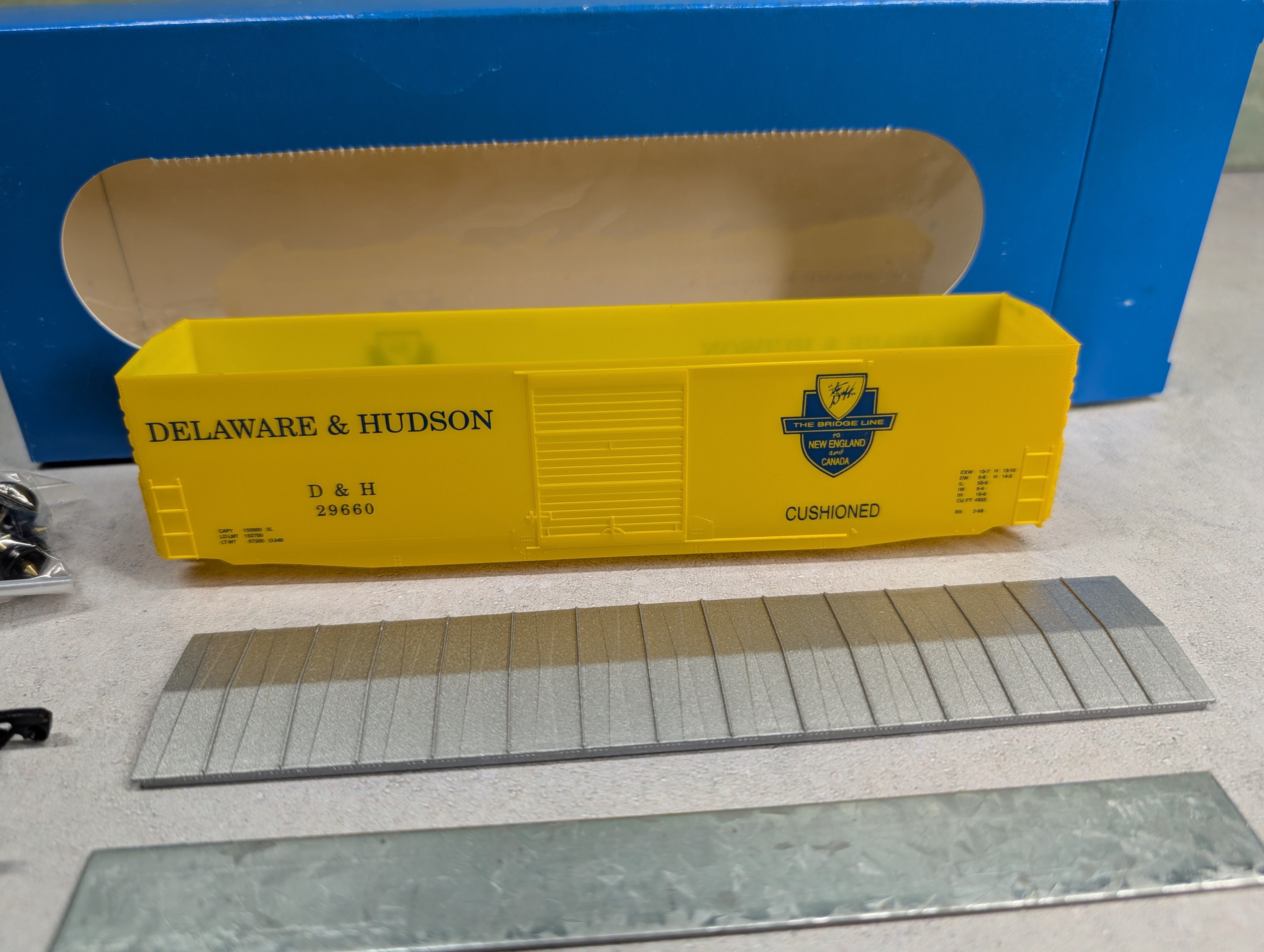 USED E&C Shops HO Scale 50' PS-1 Box Car Delaware and Hudson D&H #29660 KIT