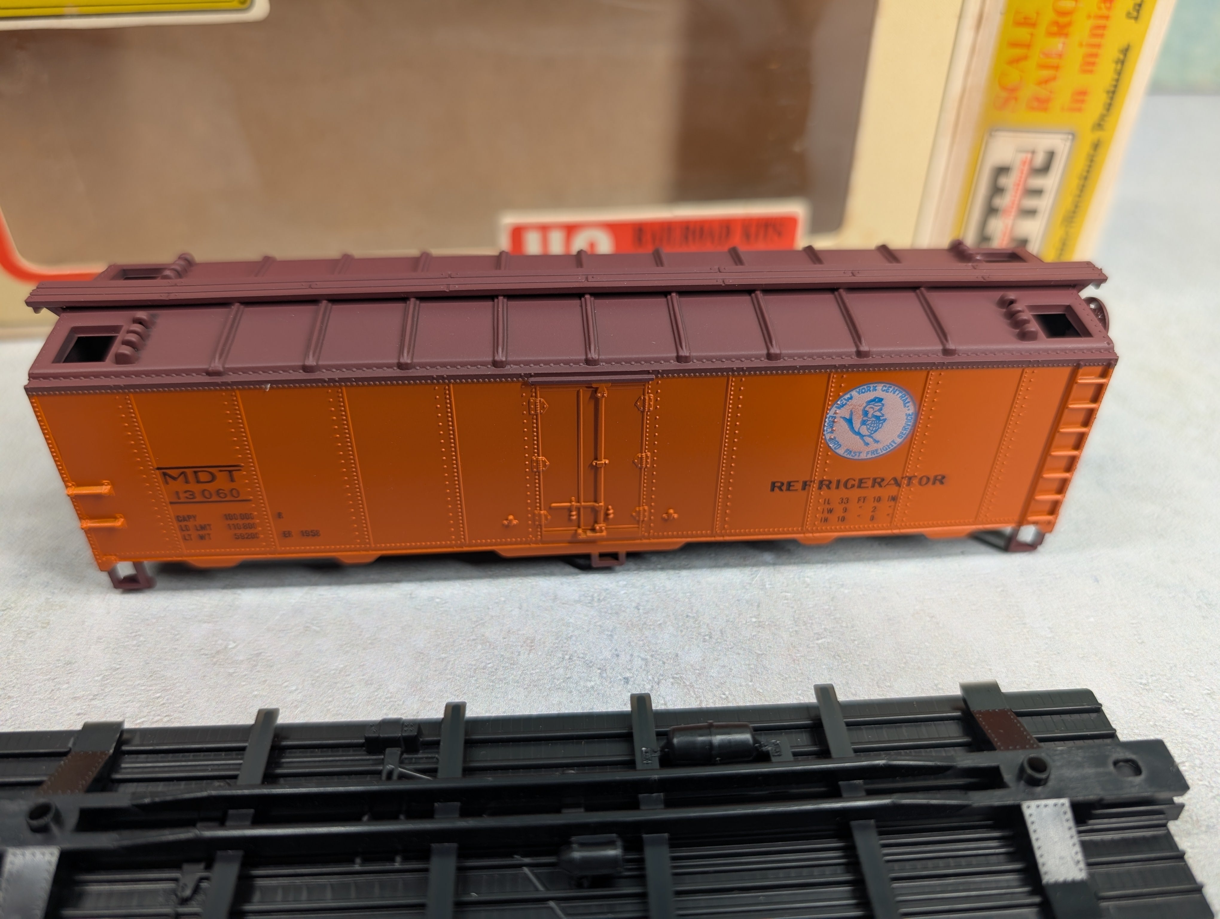 USED TRAIN MINIATURE 2353 HO Scale Steel Refrigerator Car New York Central MDT #13060 KIT