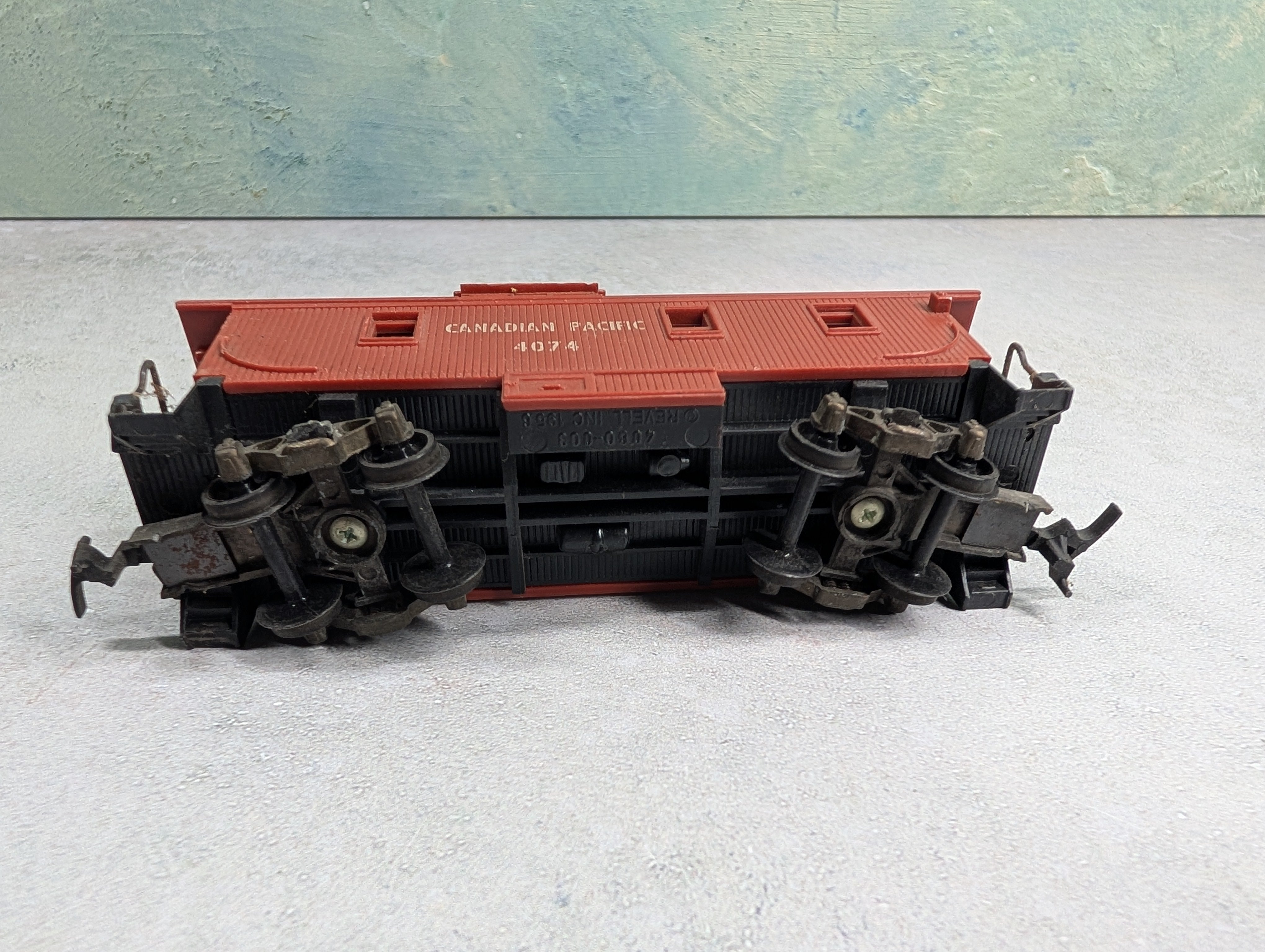 USED Revell HO Scale Caboose Canadian Pacific 4074