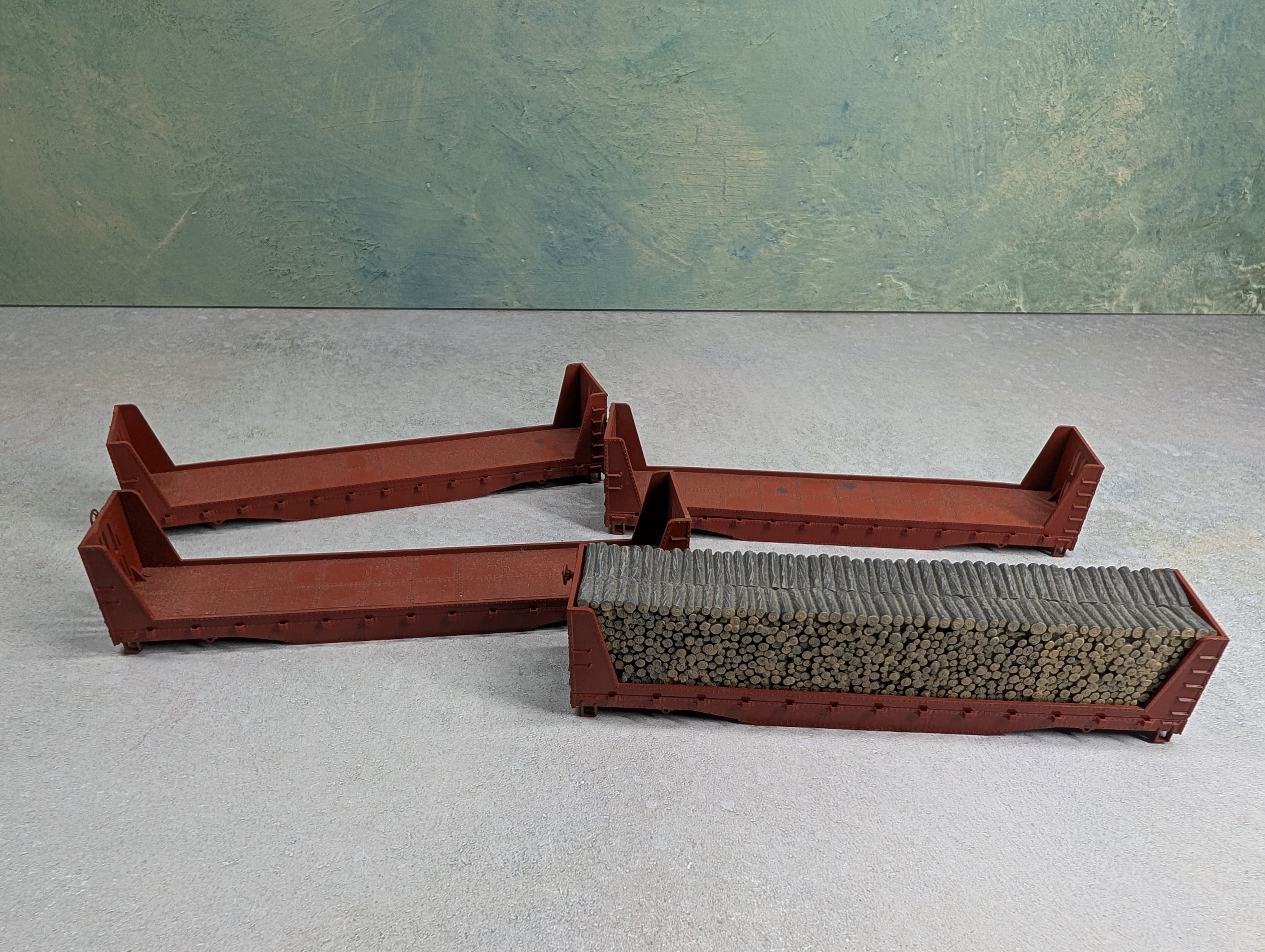 USED Mantua HO Scale Lot of Bulkhead Flat Cars Undecorated (4 pcs)