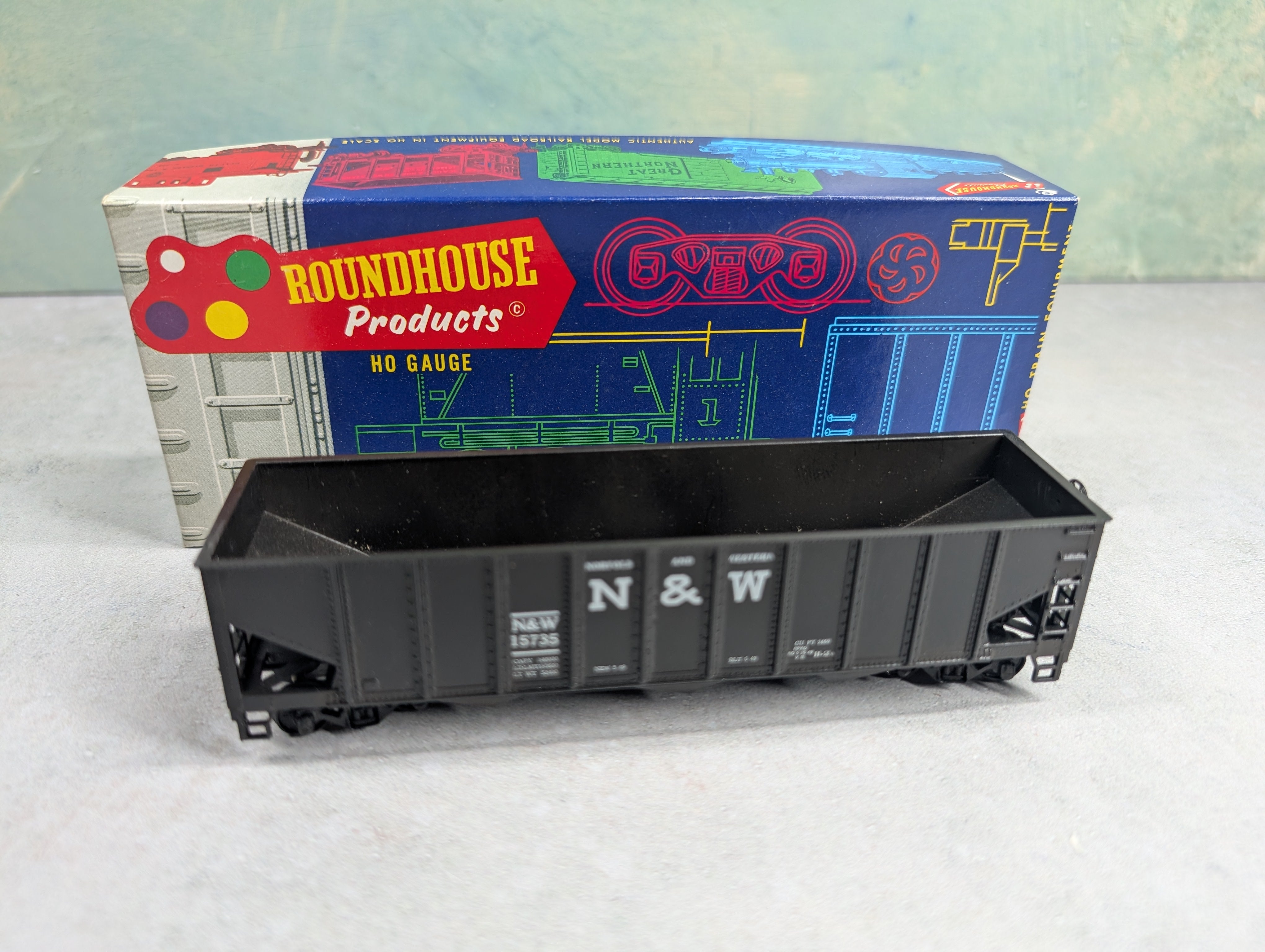 USED Roundhouse HO Scale 3 Bay Rib Side Offer Norfolk & Western NW #15735