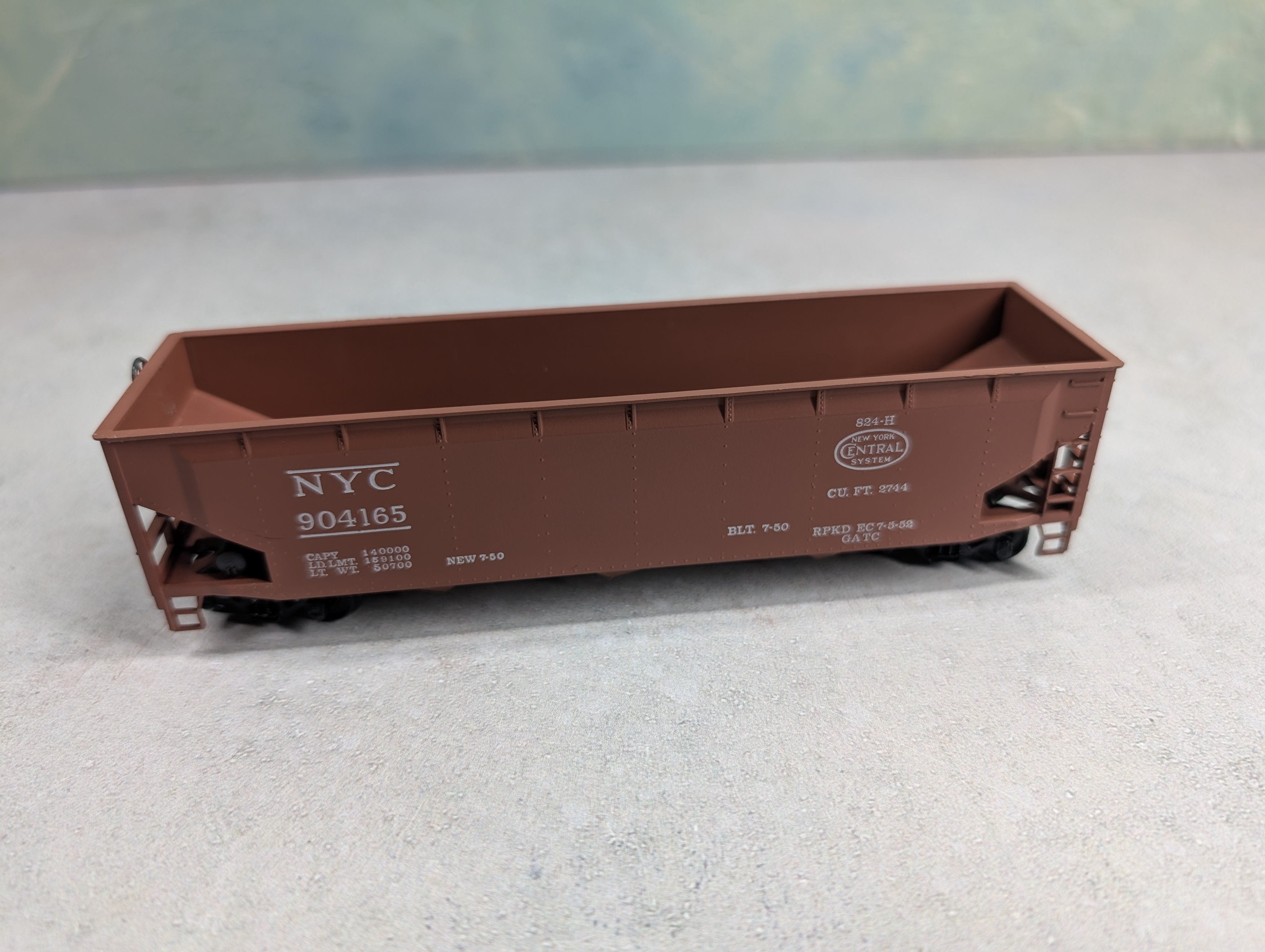 USED Roundhouse HO Scale 3 Bay Offset Offer New York Central NYC #904165