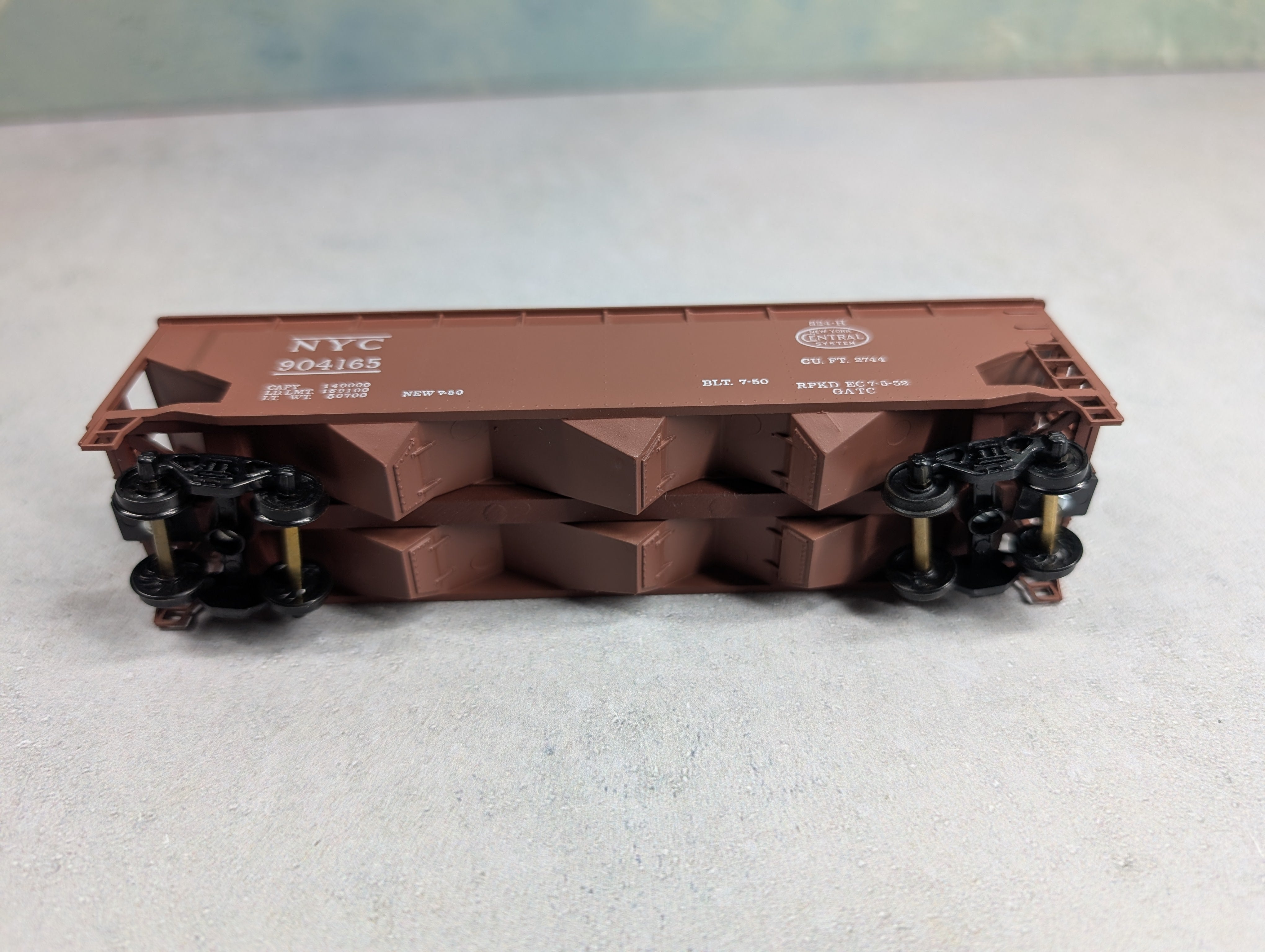 USED Roundhouse HO Scale 3 Bay Offset Offer New York Central NYC #904165