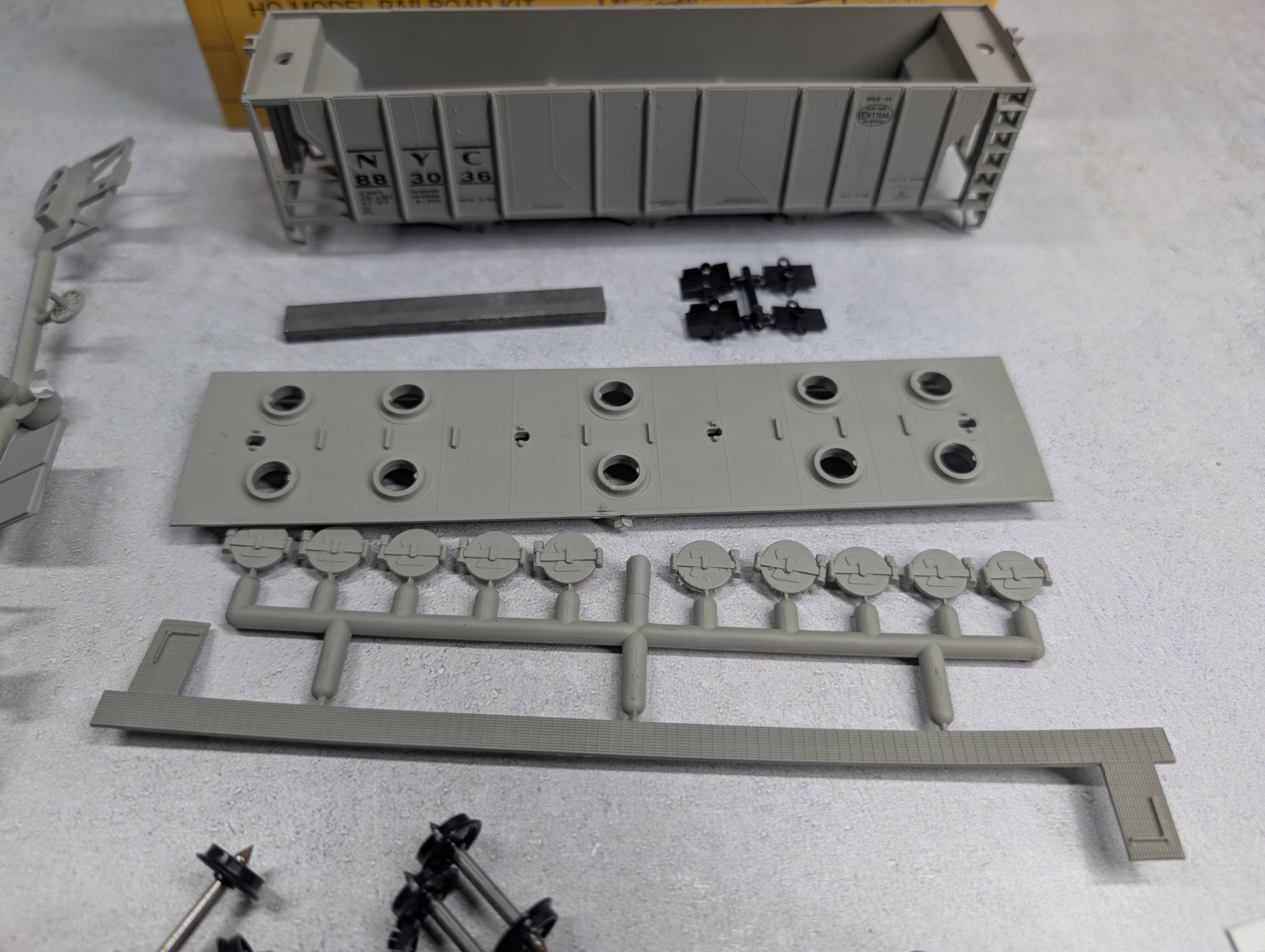 USED E&B Valley 6806 HO Scale Covered Hopper New York Central NYC KIT