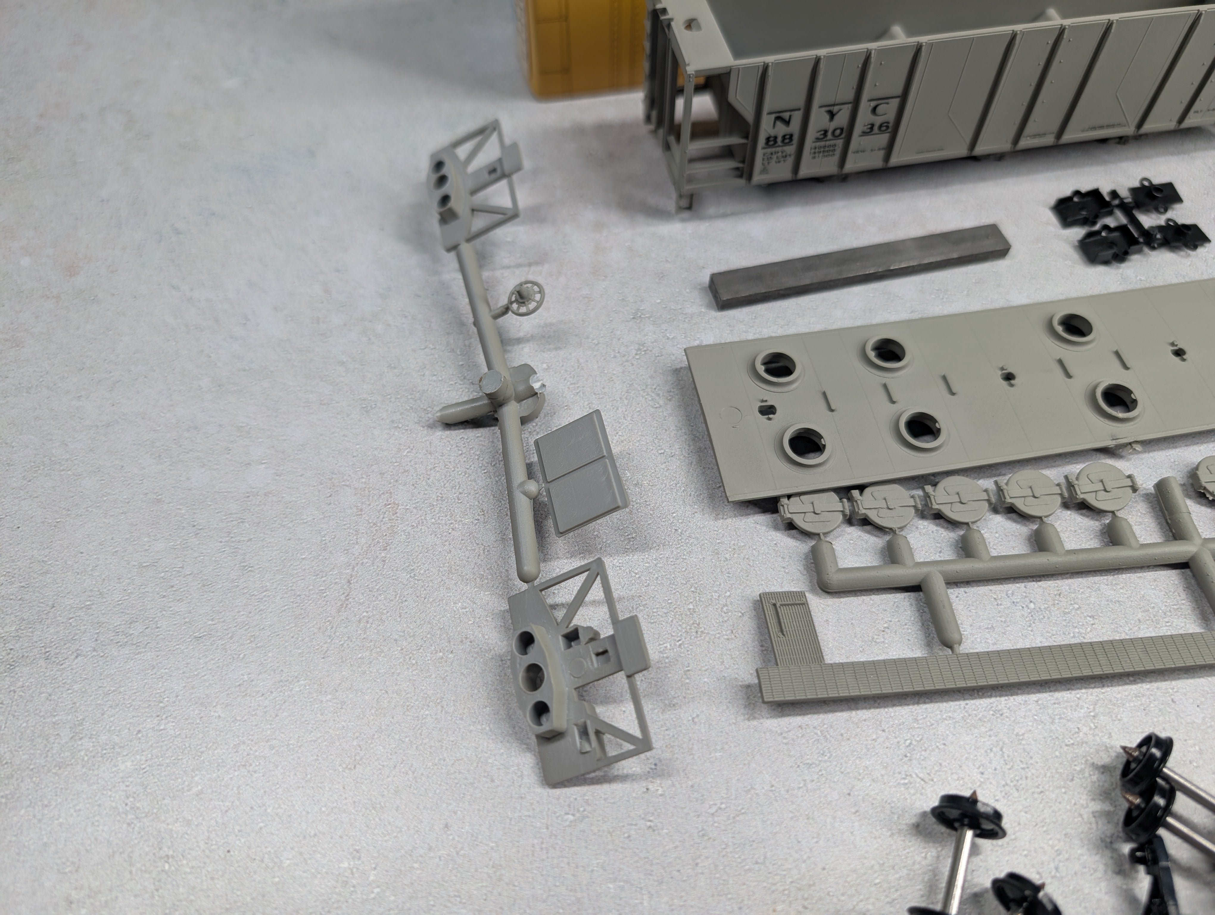 USED E&B Valley 6806 HO Scale Covered Hopper New York Central NYC KIT