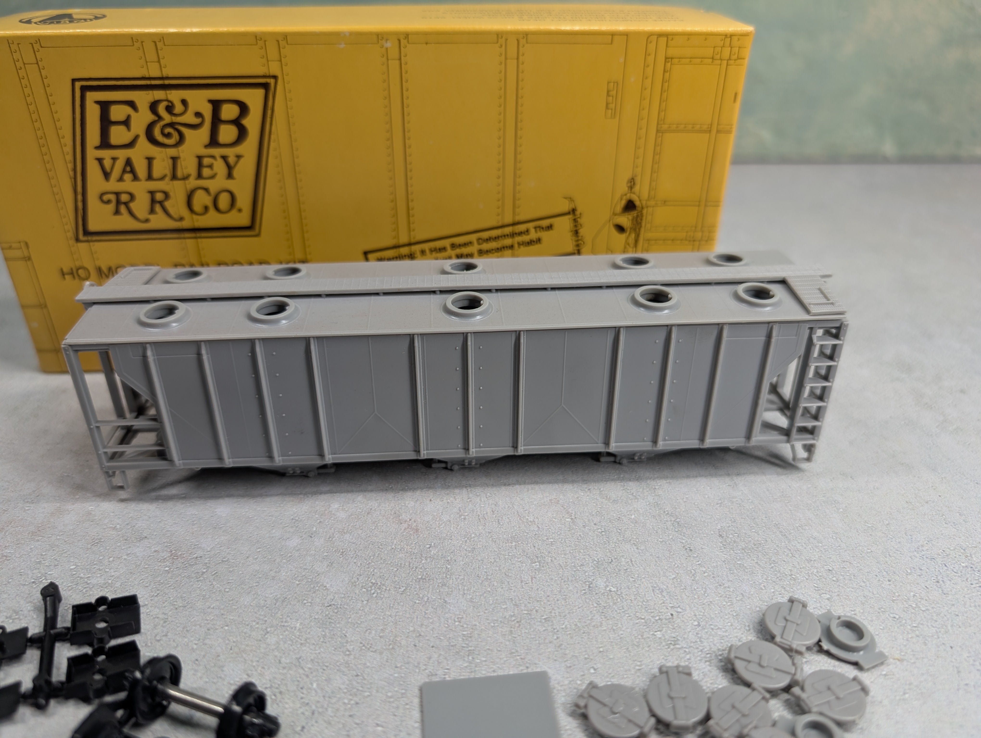 USED E&B Valley 6800 HO Scale Covered Hopper Undecorated KIT