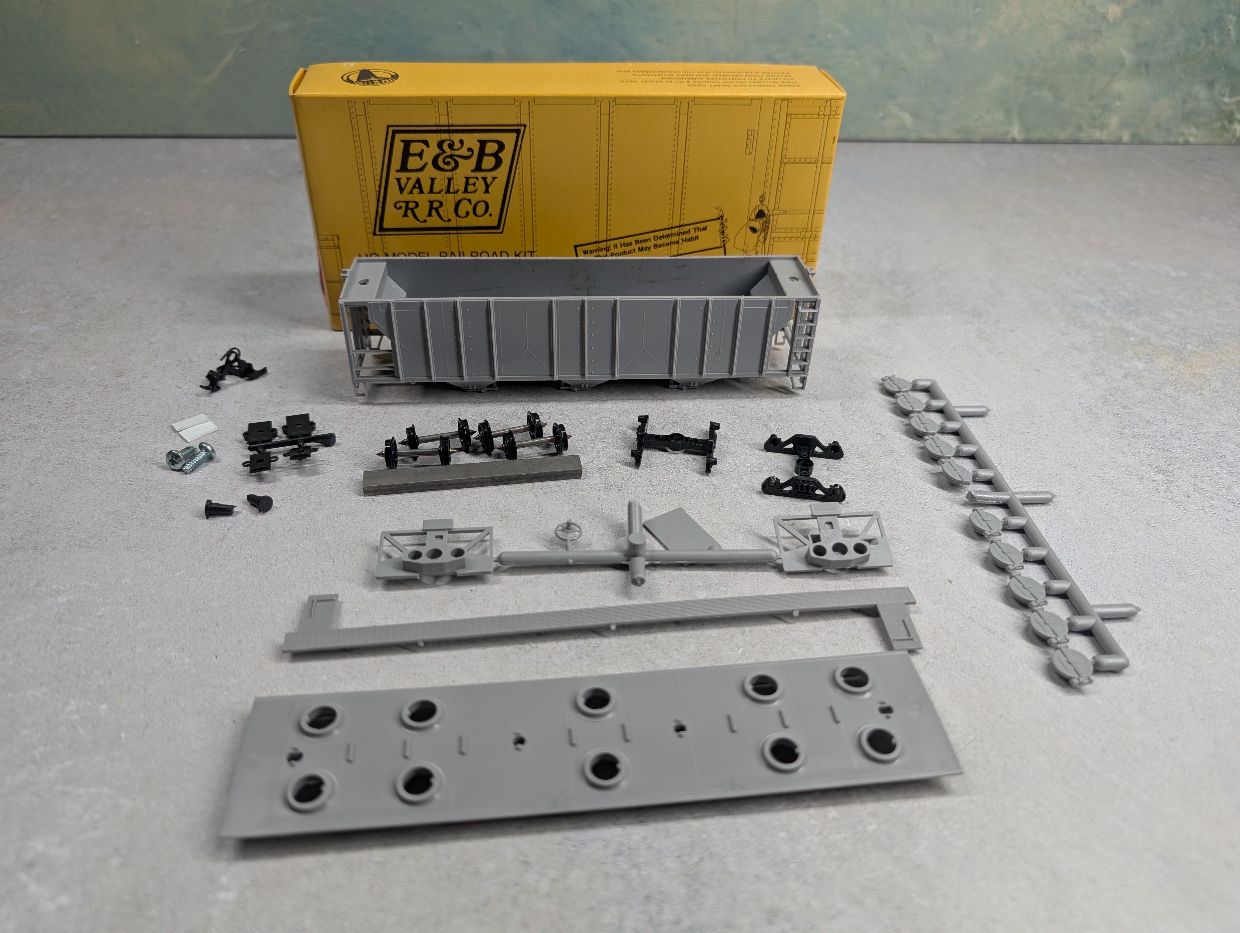 USED E&B Valley HO Scale Covered Hopper Undecorated KIT