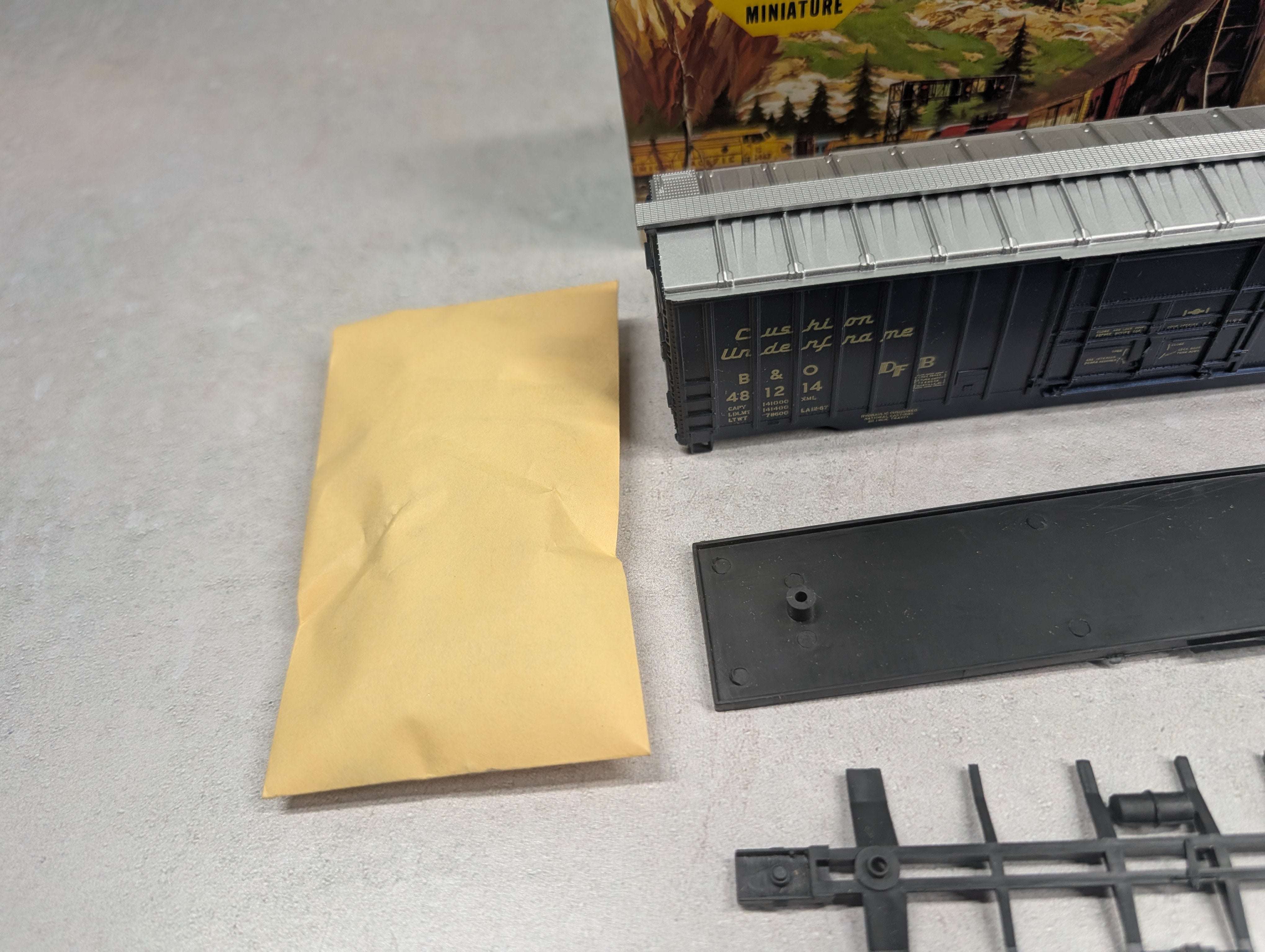 USED Athearn 1337 HO Scale 50' Outside Braced Box Car Baltimore and Ohio B&O #481214 KIT