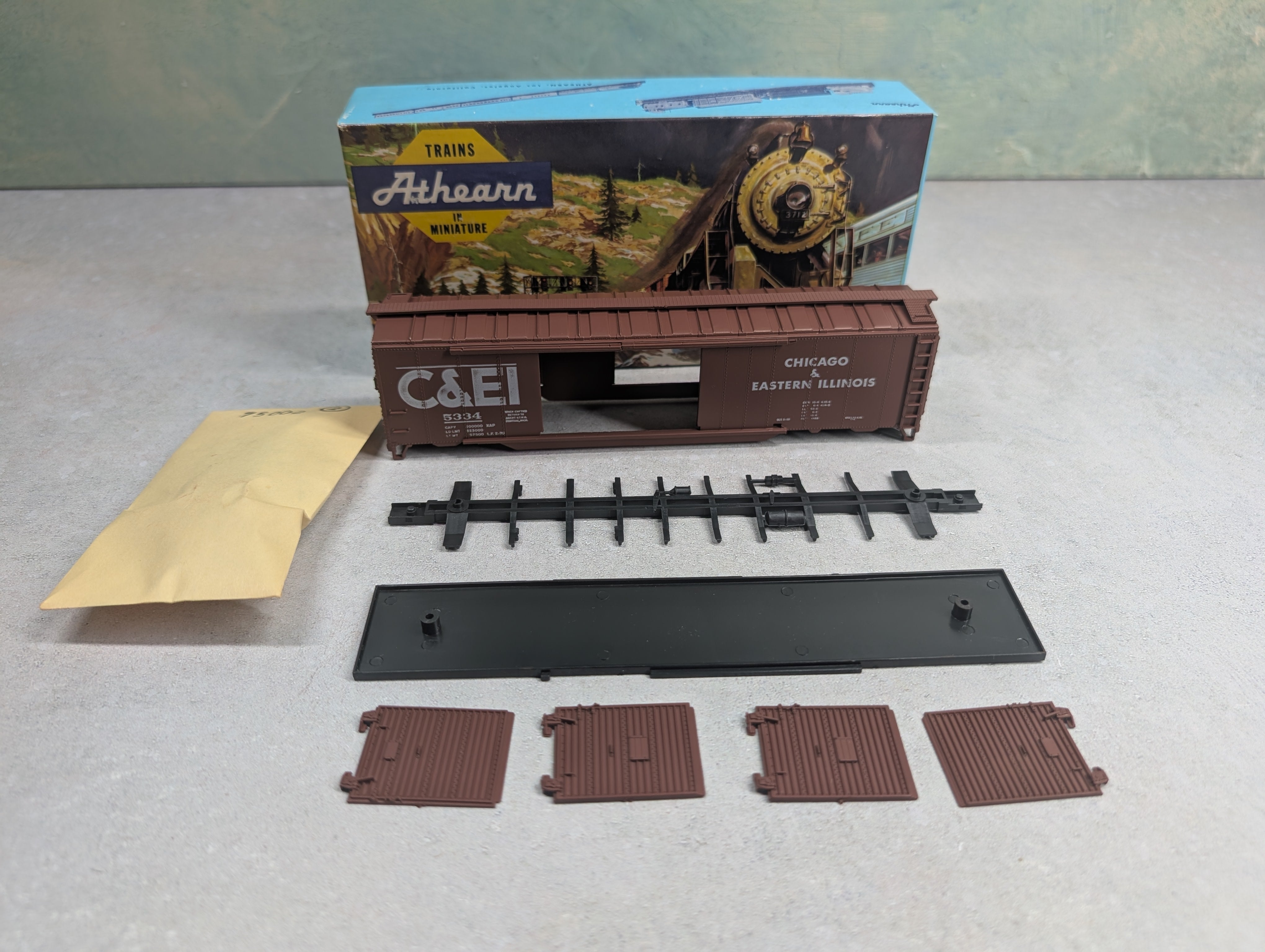 USED Athearn 1306 HO Scale 50' DD Auto Box Car Chicago & Eastern Illinois C&EI #5334 KIT