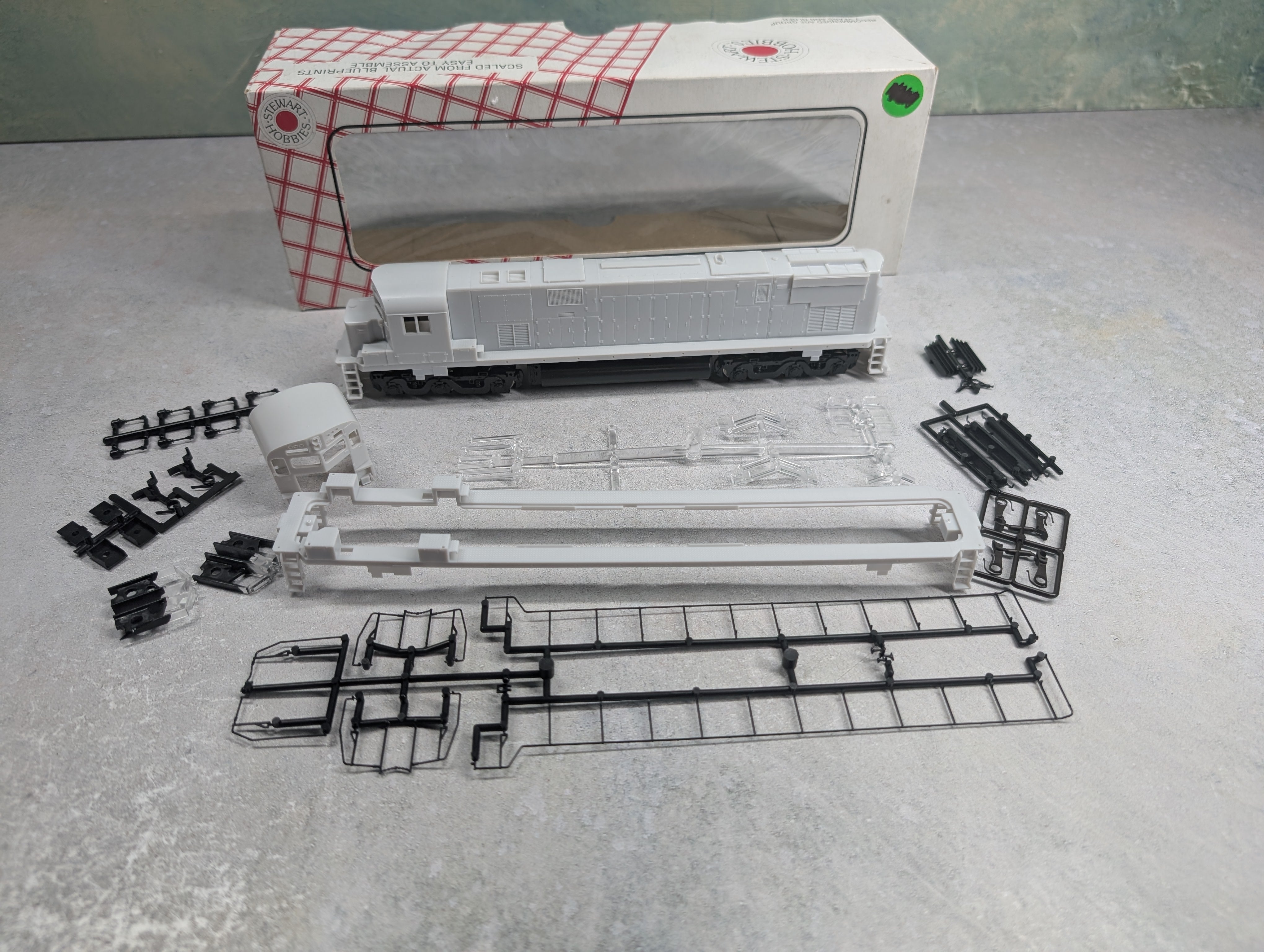 USED Stewart Hobbies 6200 HO Scale Alco Century 628 Diesel Locomotive Undecorated Single Sand Filler Runs Great DC KIT