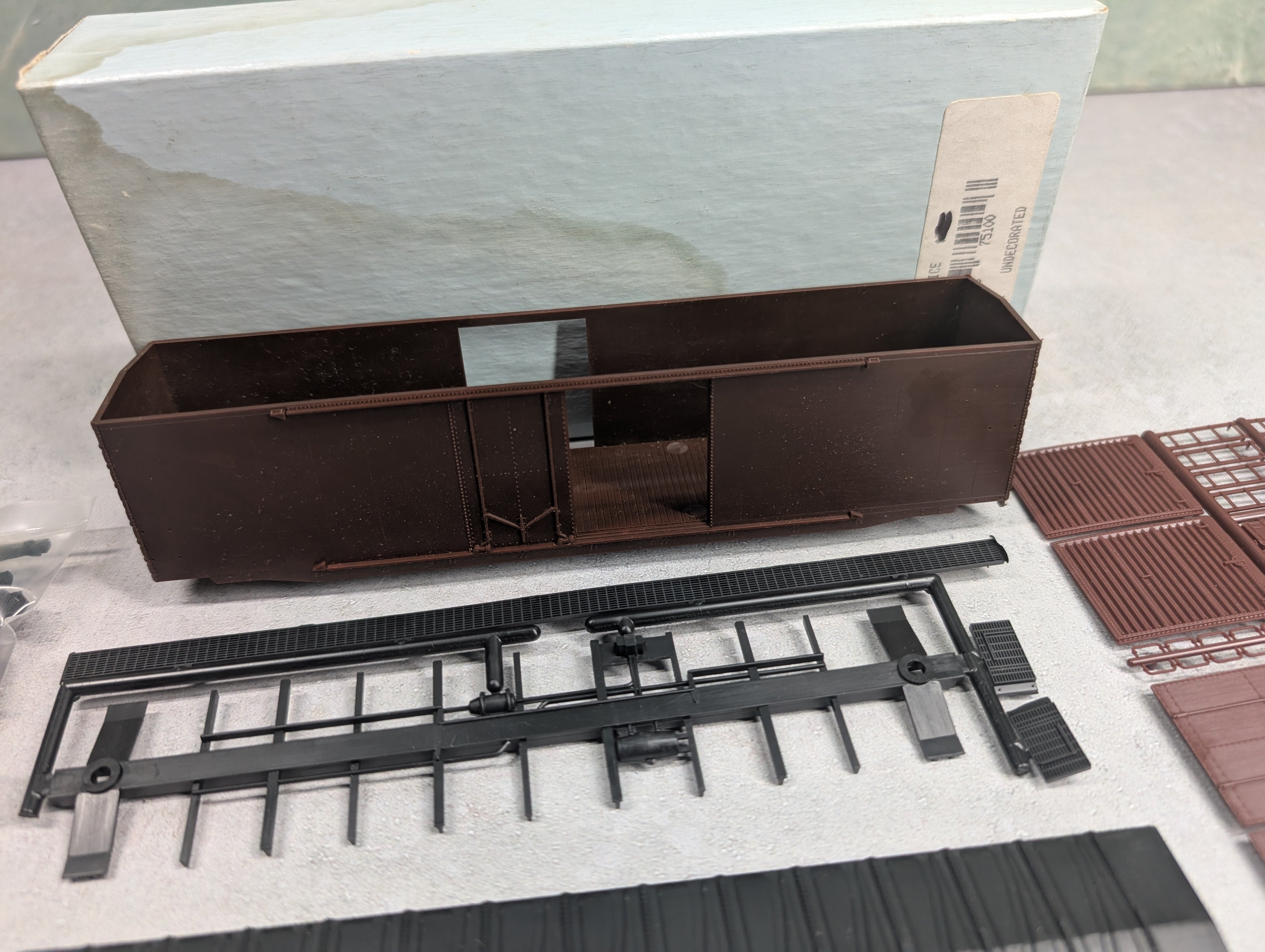 USED Front Range Products HO Scale 50' DD Box Car Undecorated KIT