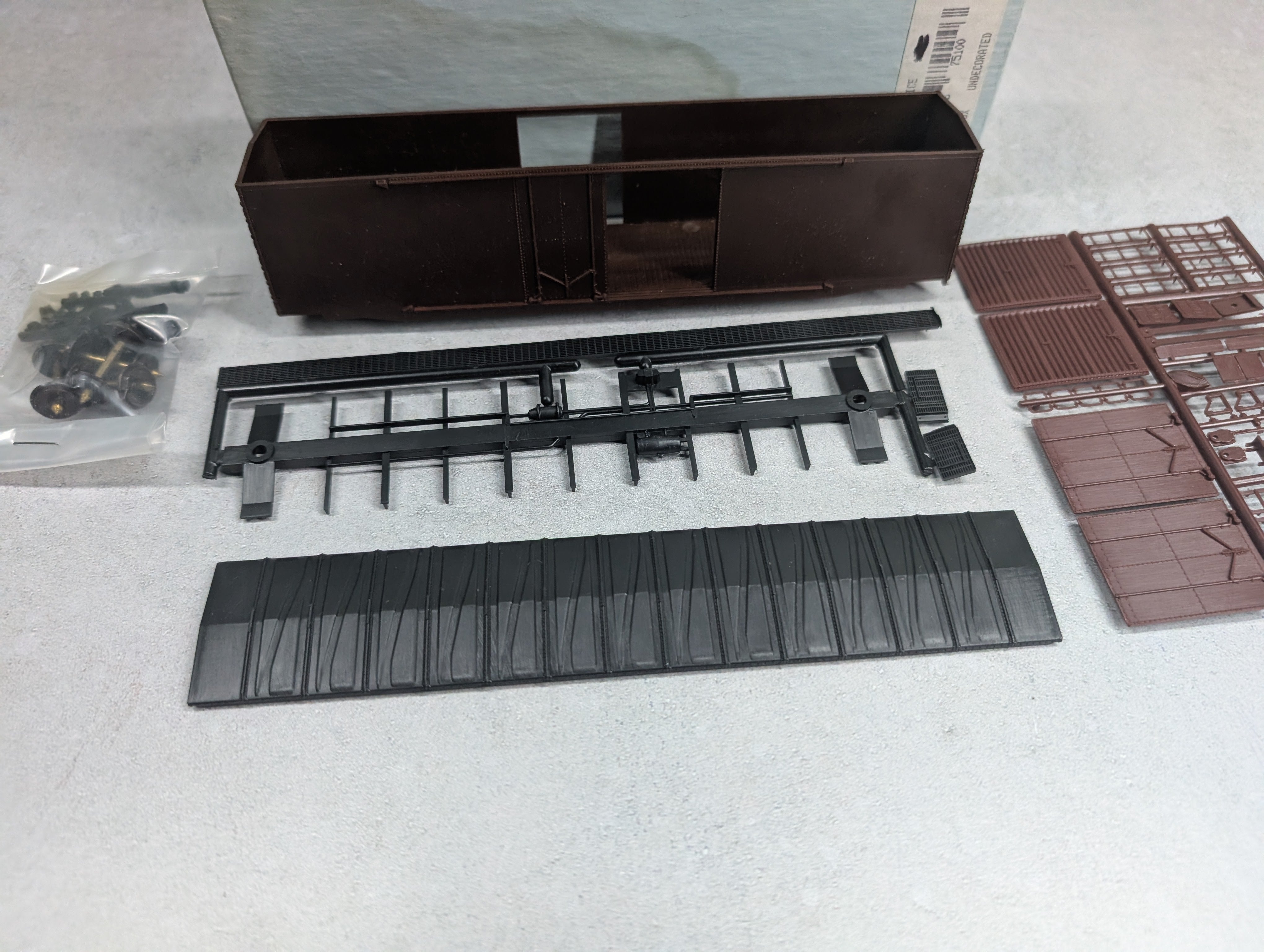 USED Front Range Products HO Scale 50' DD Box Car Undecorated KIT