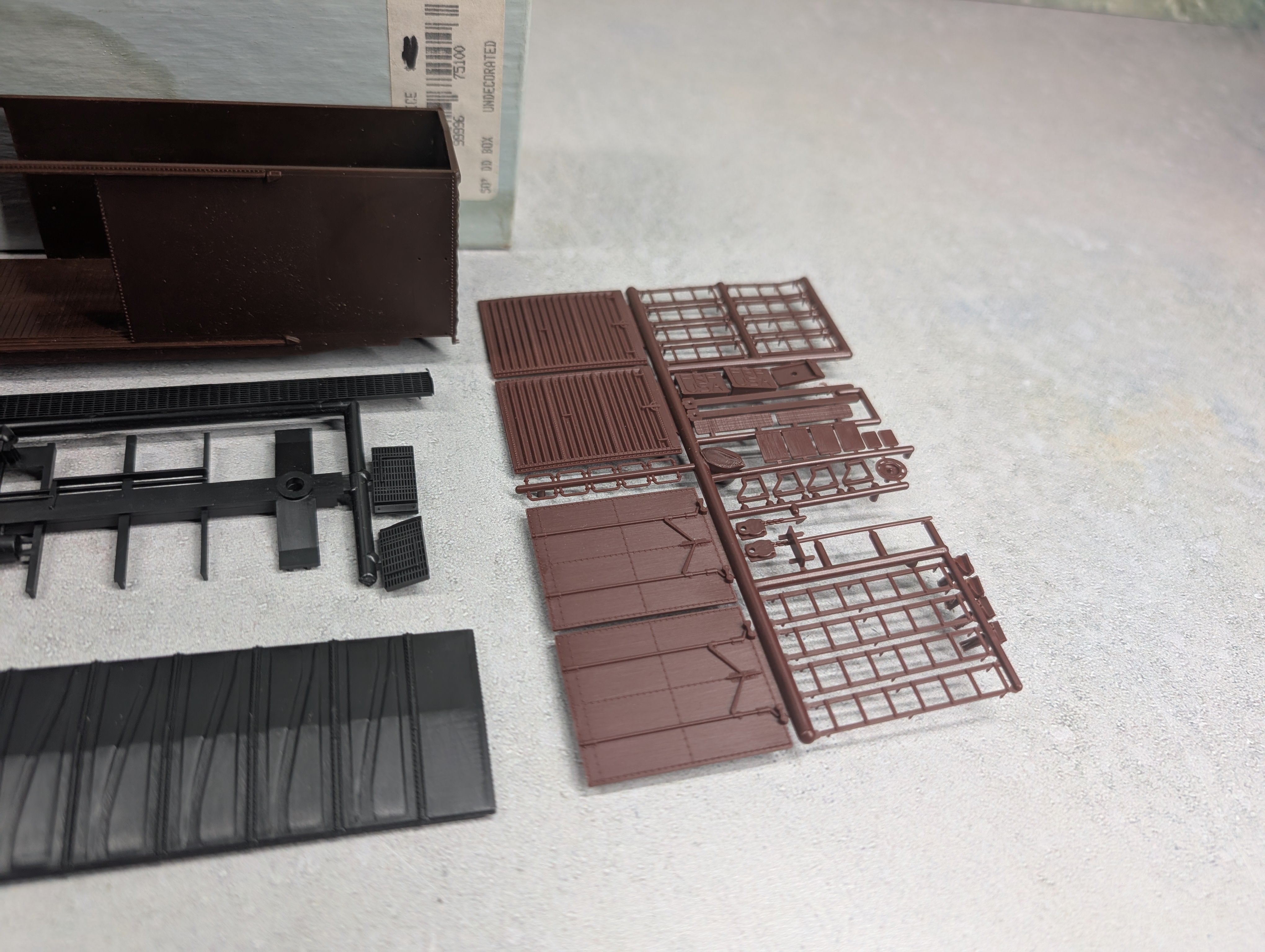 USED Front Range Products HO Scale 50' DD Box Car Undecorated KIT