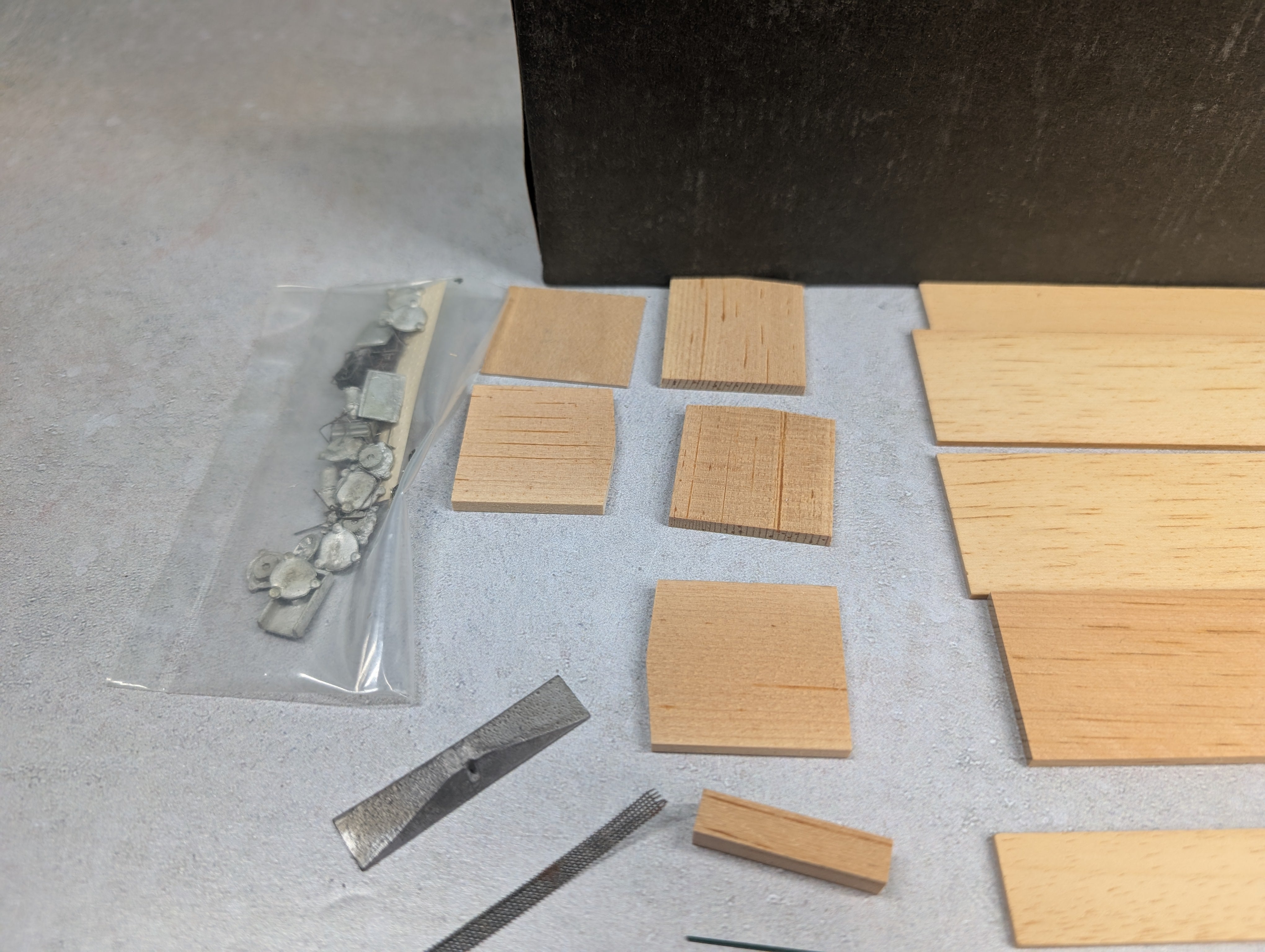 USED Roller Bearing Models HO Scale 50' Airslide Hopper Santa Fe ATSF KIT