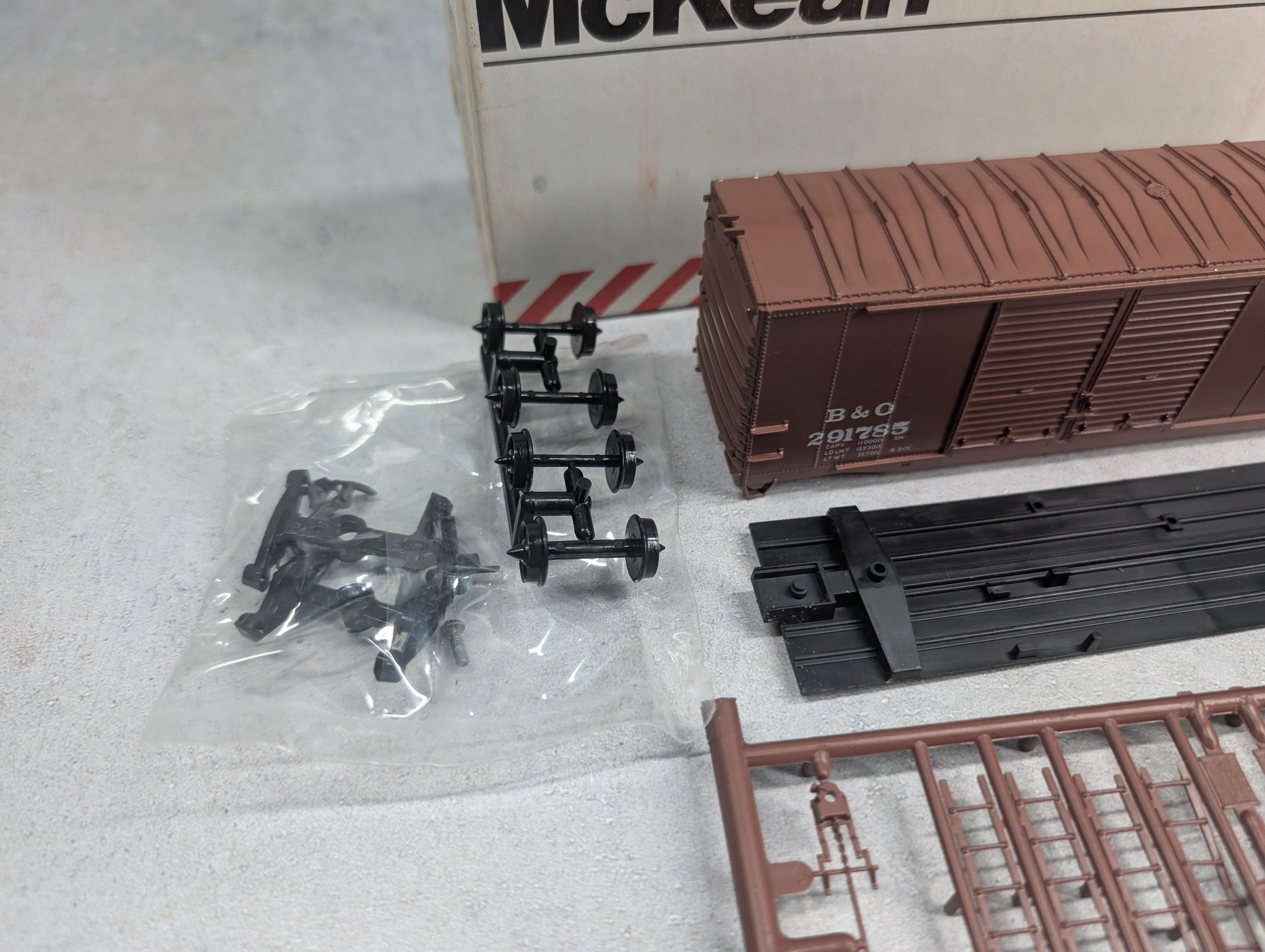 USED MCKEAN HO Scale 40' Box Car Baltimore and Ohio B&O #291785 KIT
