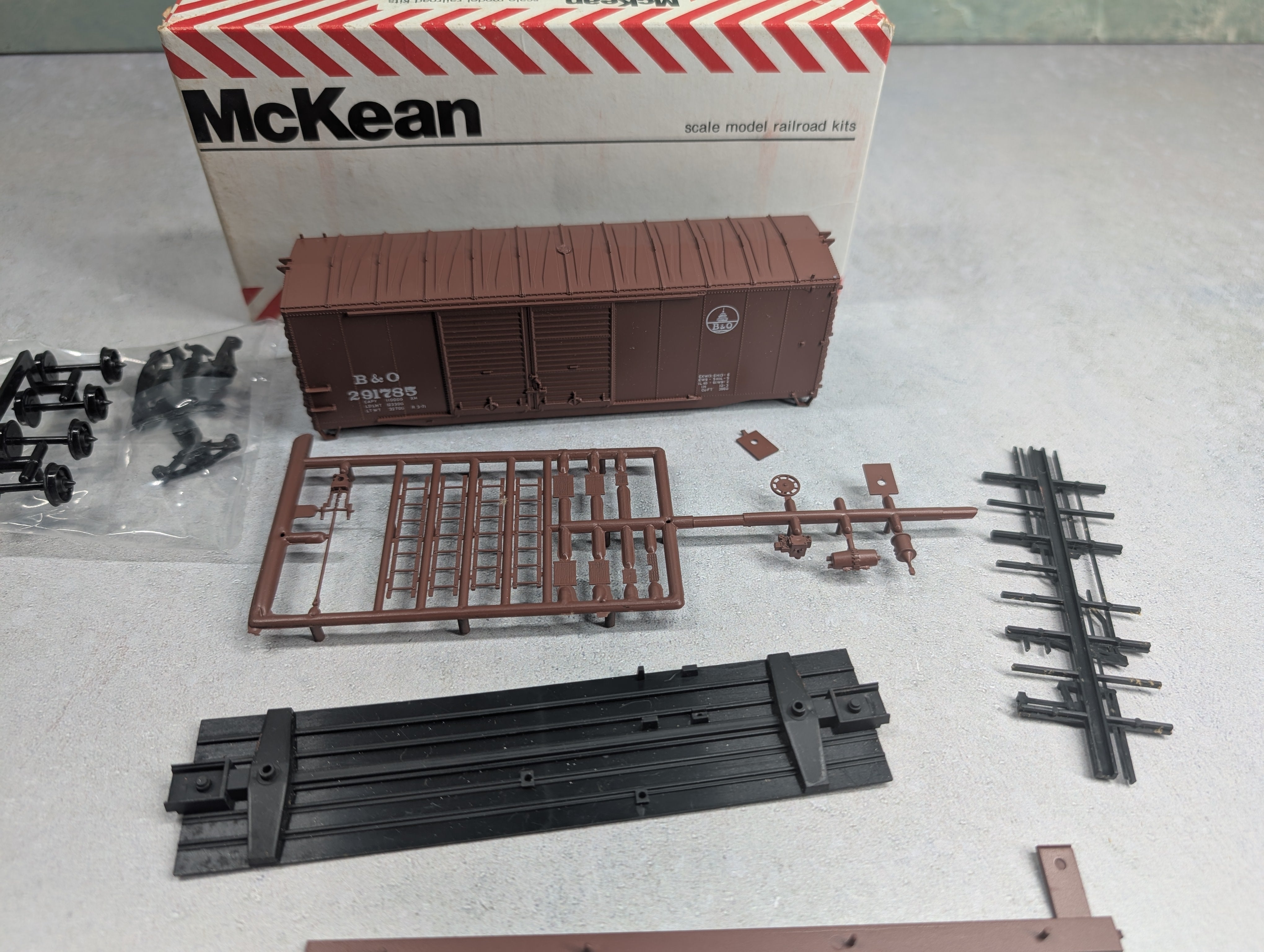 USED MCKEAN HO Scale 40' Box Car Baltimore and Ohio B&O #291785 KIT