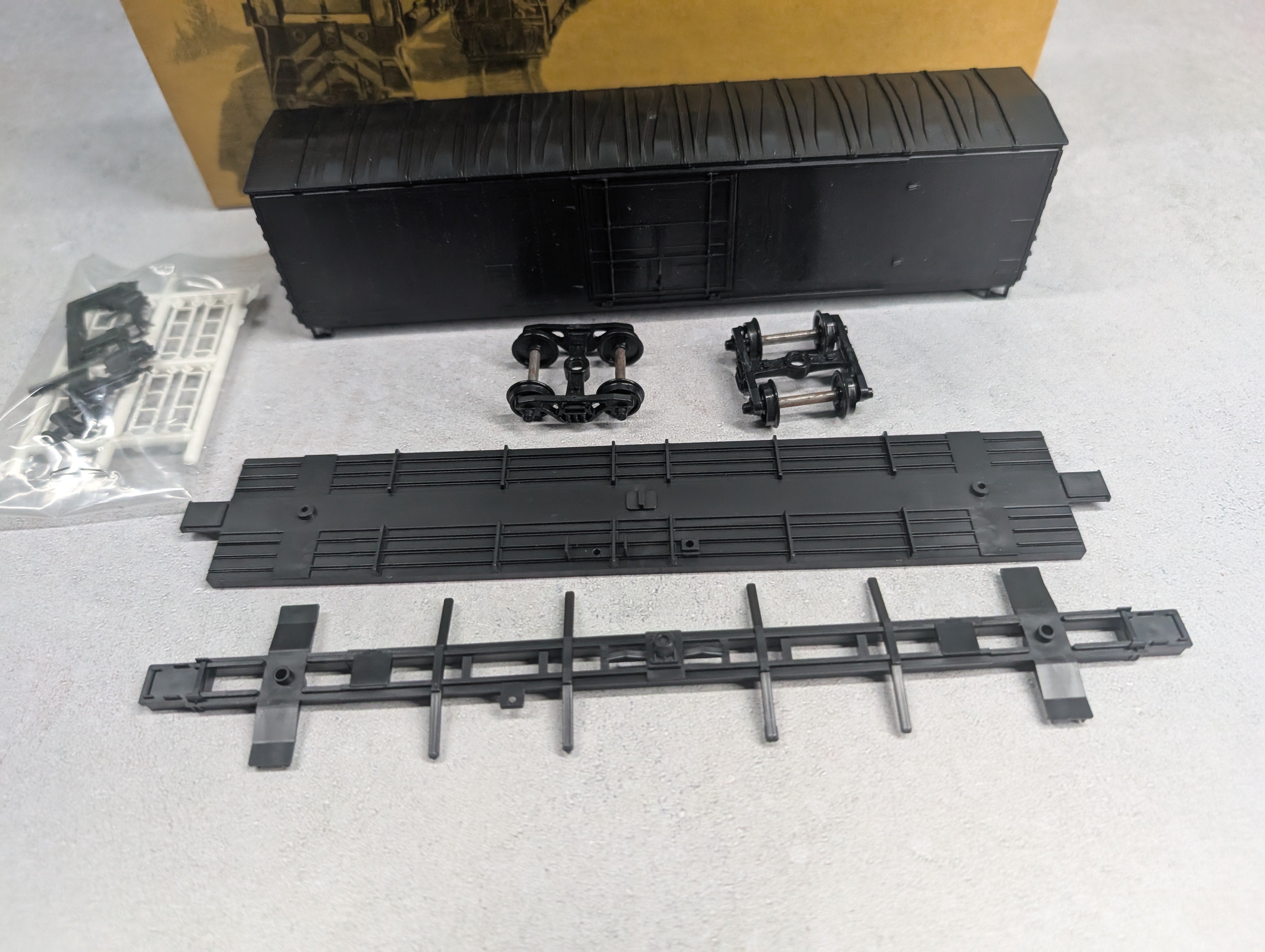 USED DETAILS WEST HO Scale 50' Insulated Box Car Undecorated KIT