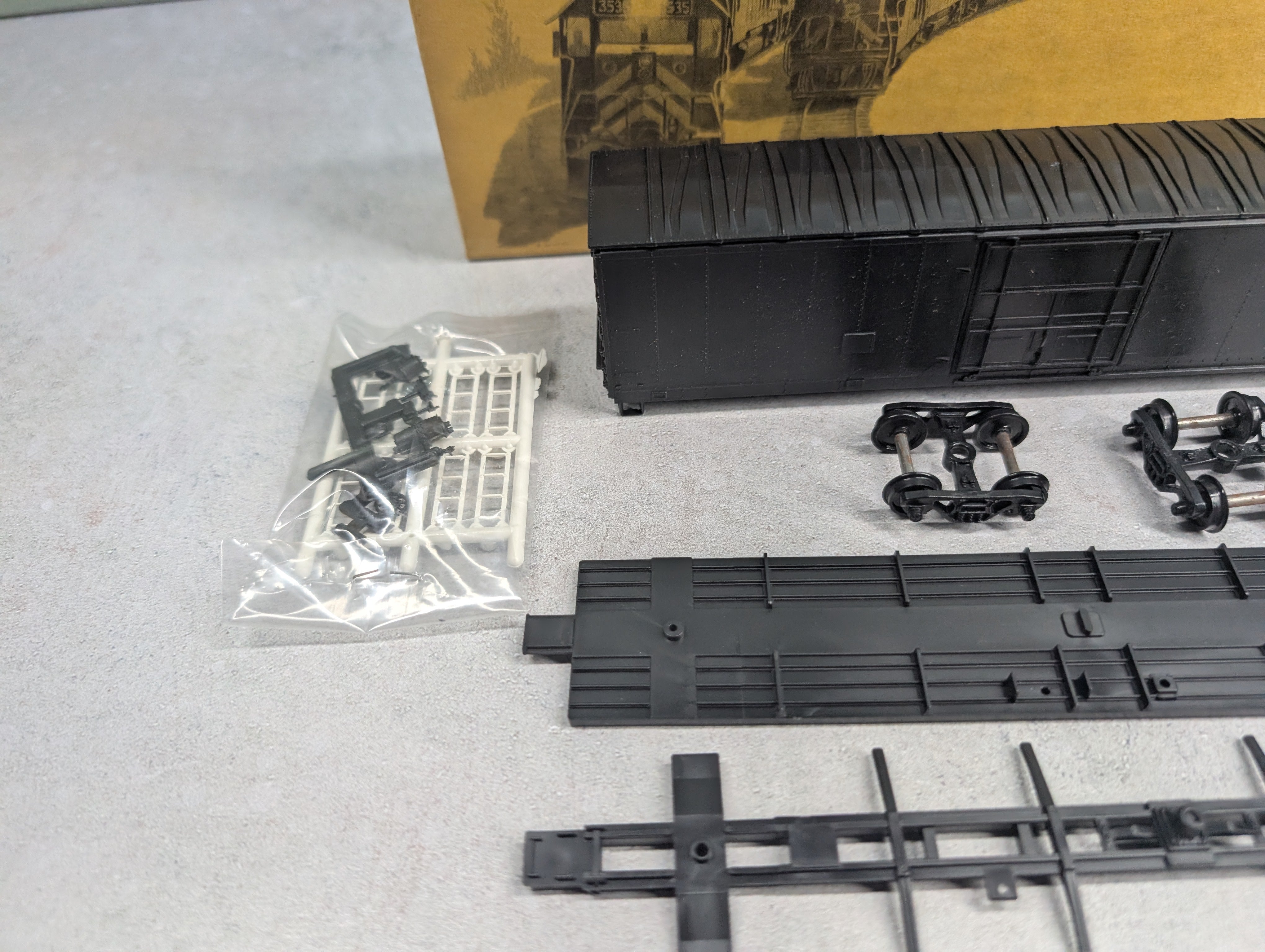 USED DETAILS WEST HO Scale 50' Insulated Box Car Undecorated KIT