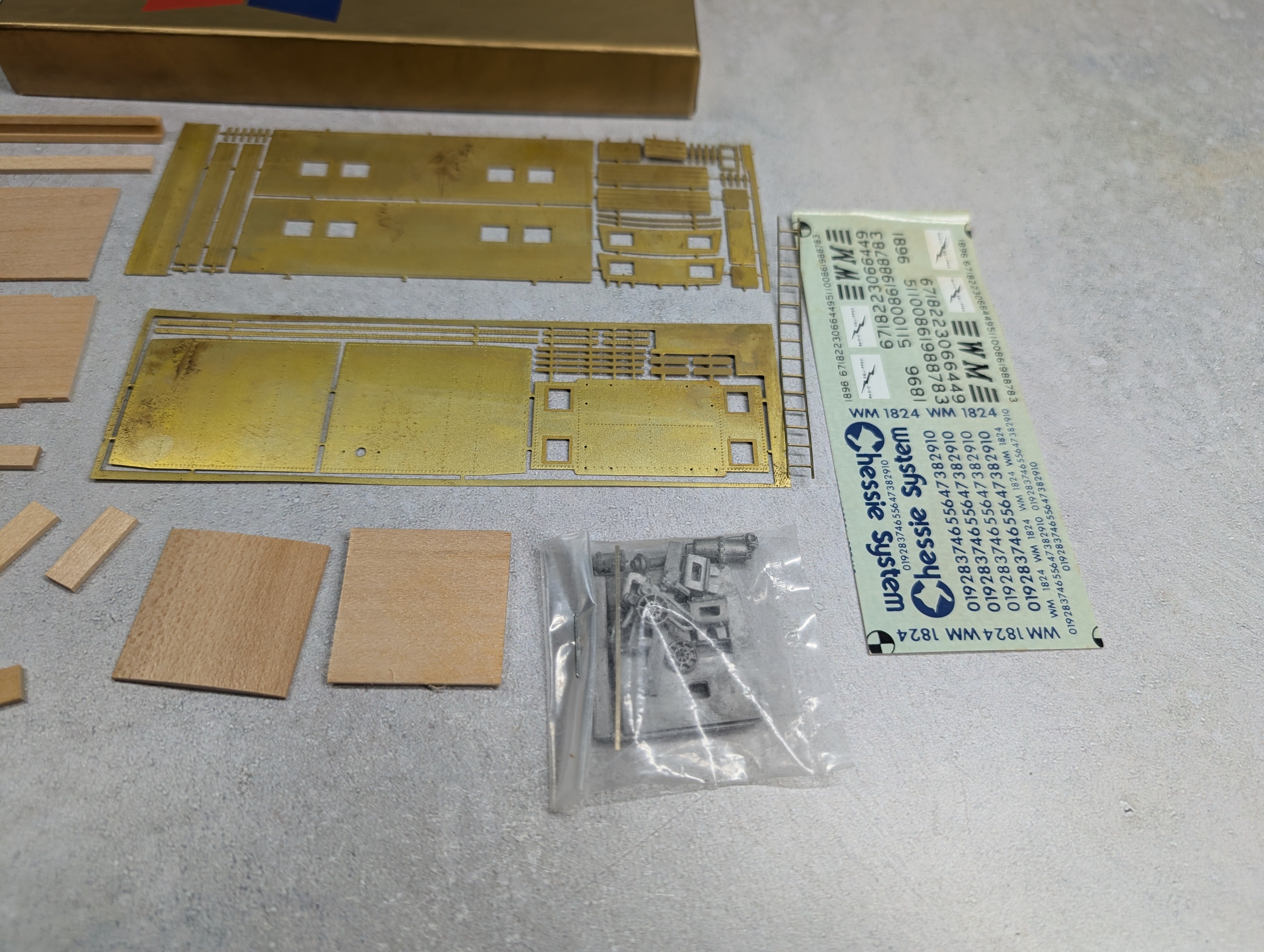 USED Quality Craft 350 HO Scale AAR Steel Sided Caboose Western Maryland KIT