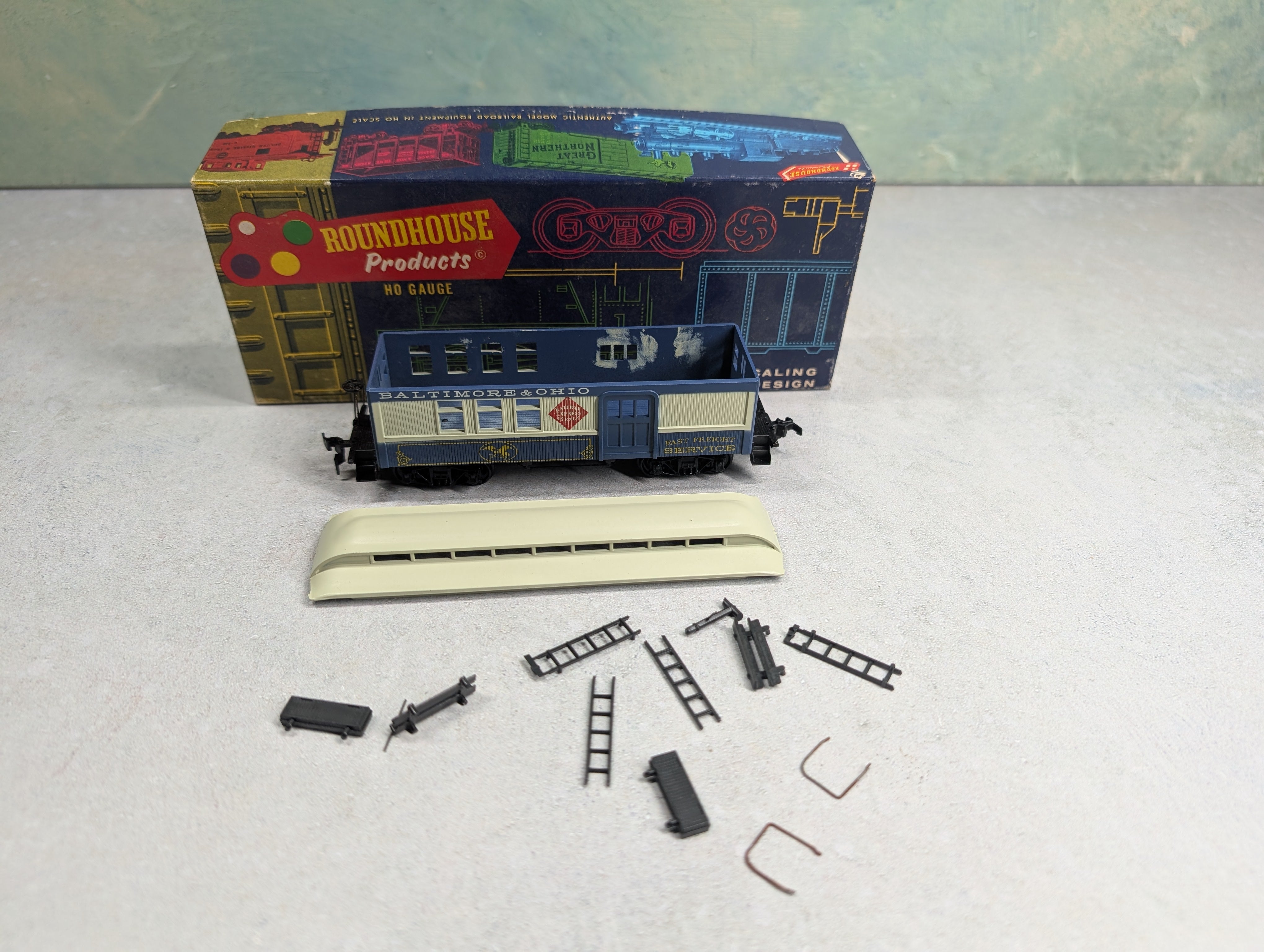 USED Roundhouse 3716 HO Scale 34' Overton Combine Baltimore and Ohio REA