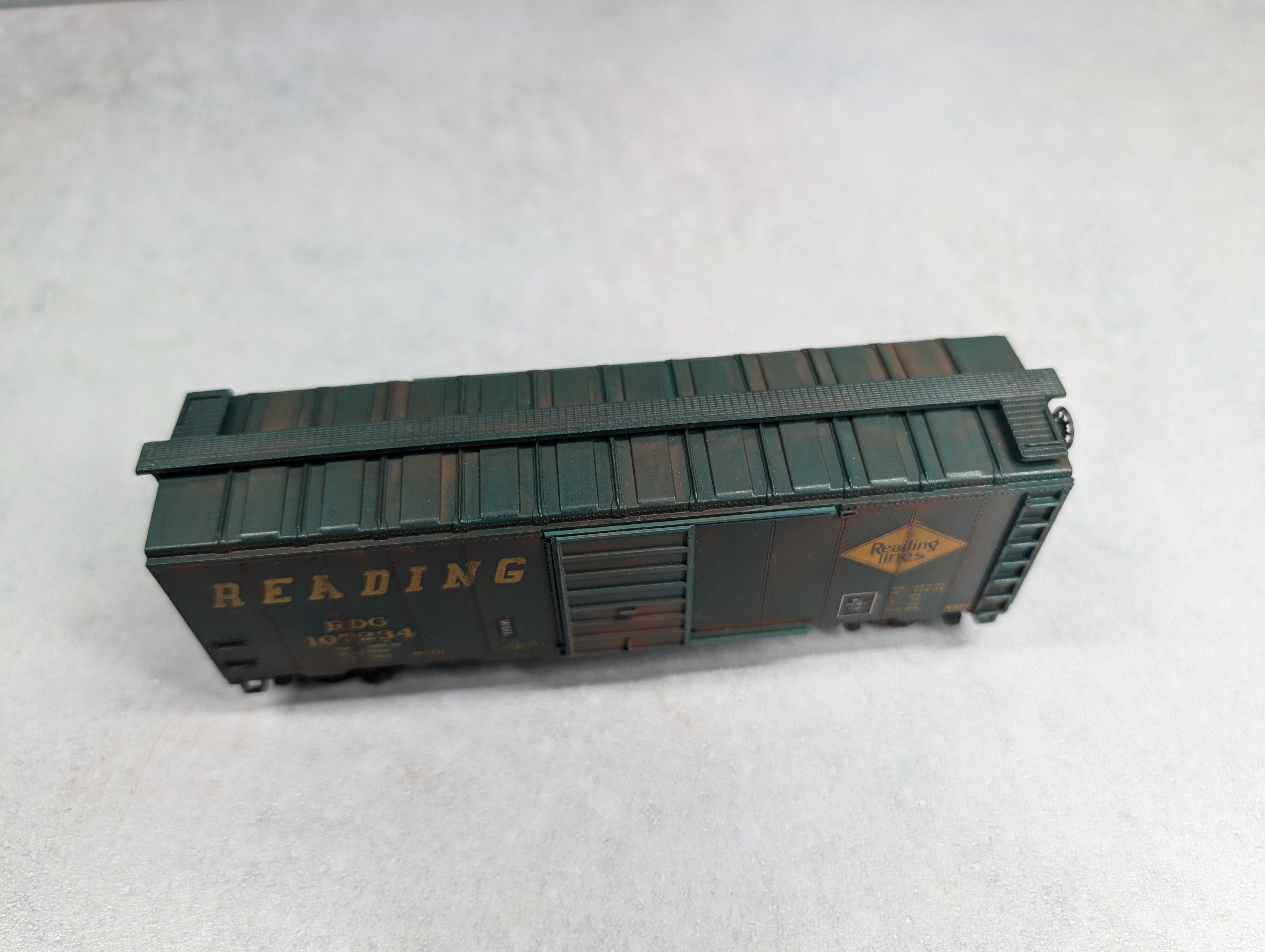 USED Athearn HO Scale 40' Box Car Reading RDG #107234 Weathered