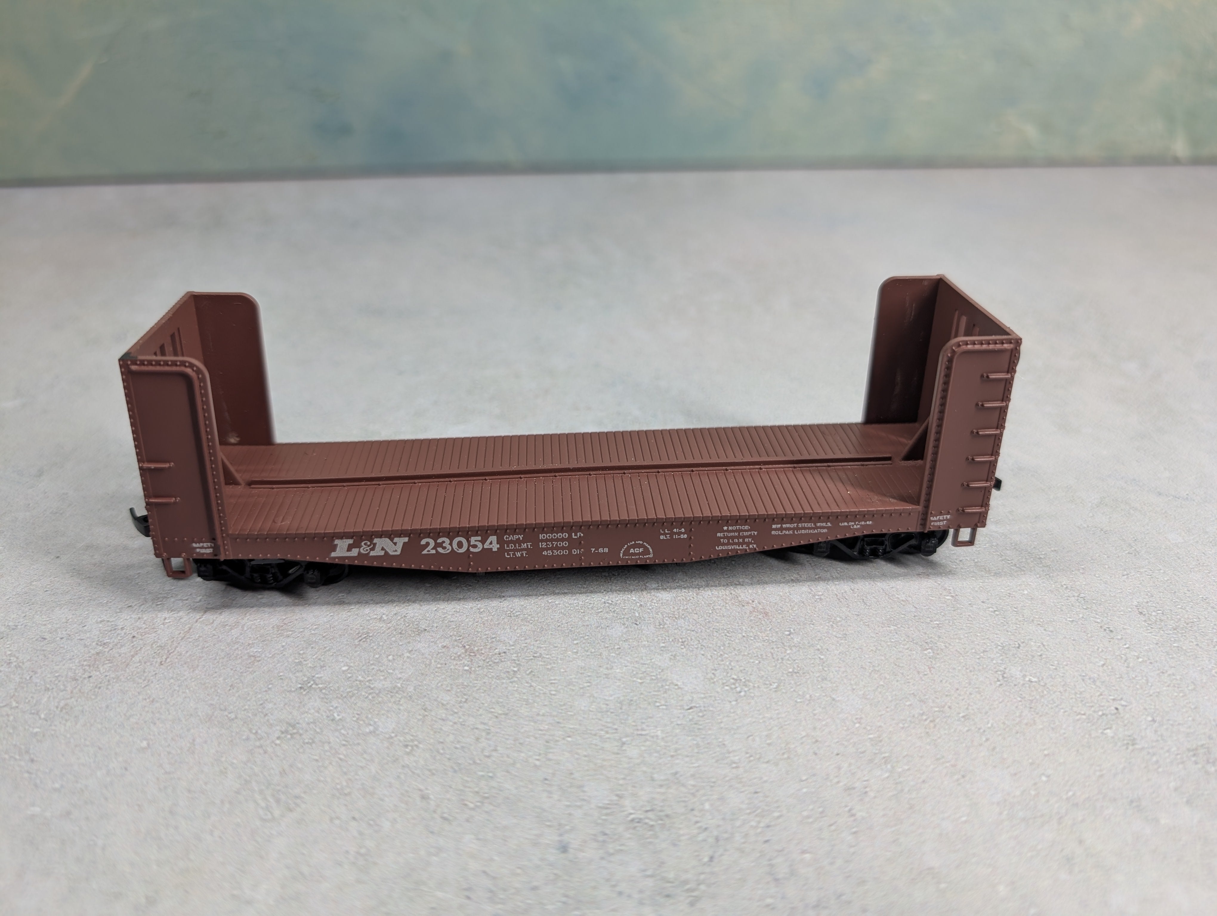 USED Athearn 1453 HO Scale Pulpwood Bulkhead Flat Car Louisville & Nashville L&N #23054