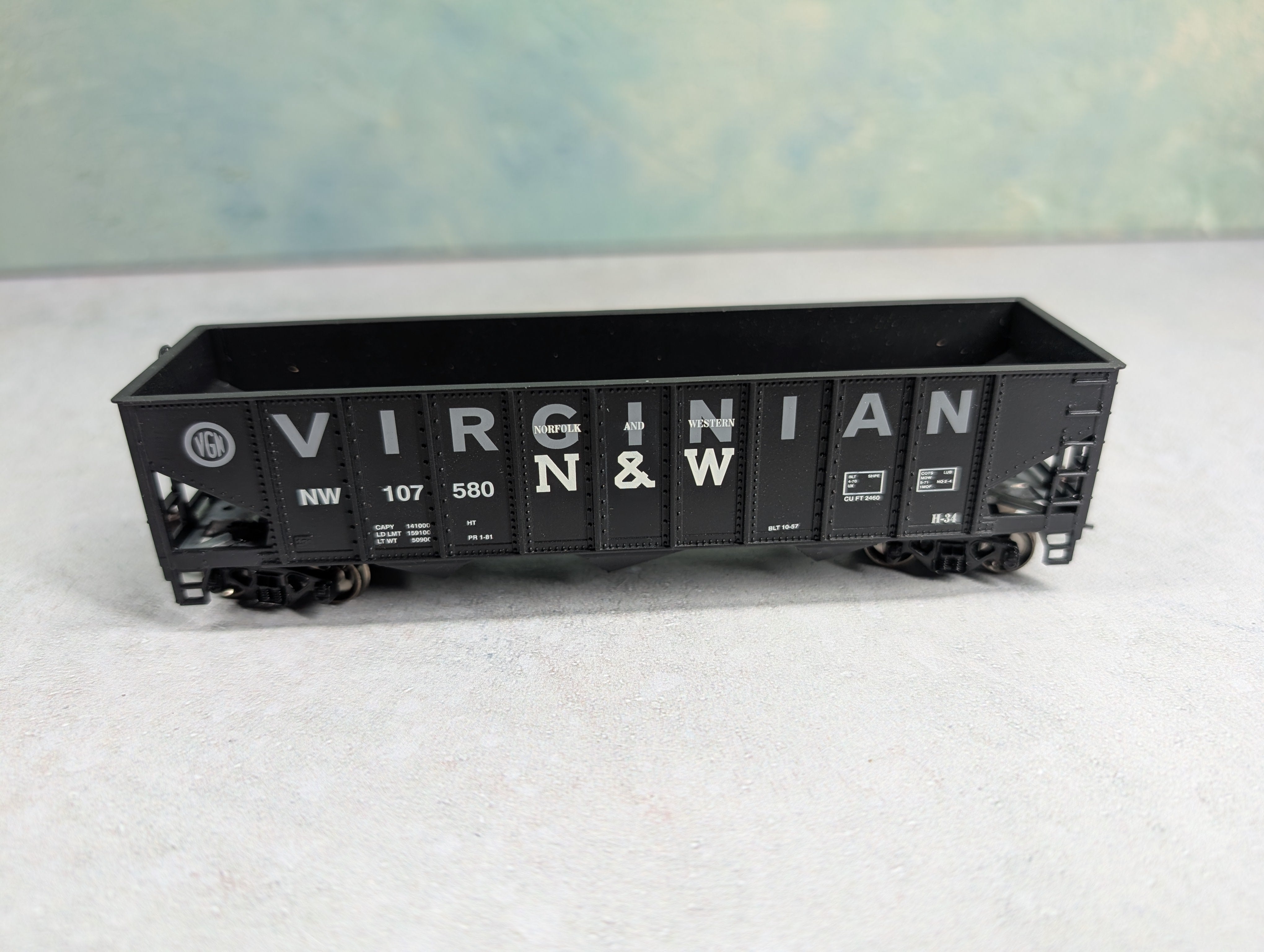 USED Athearn 23325 HO Scale 3 Bay Open Hopper Norfolk & Western NW #107580 EX Virginian, Roundhouse