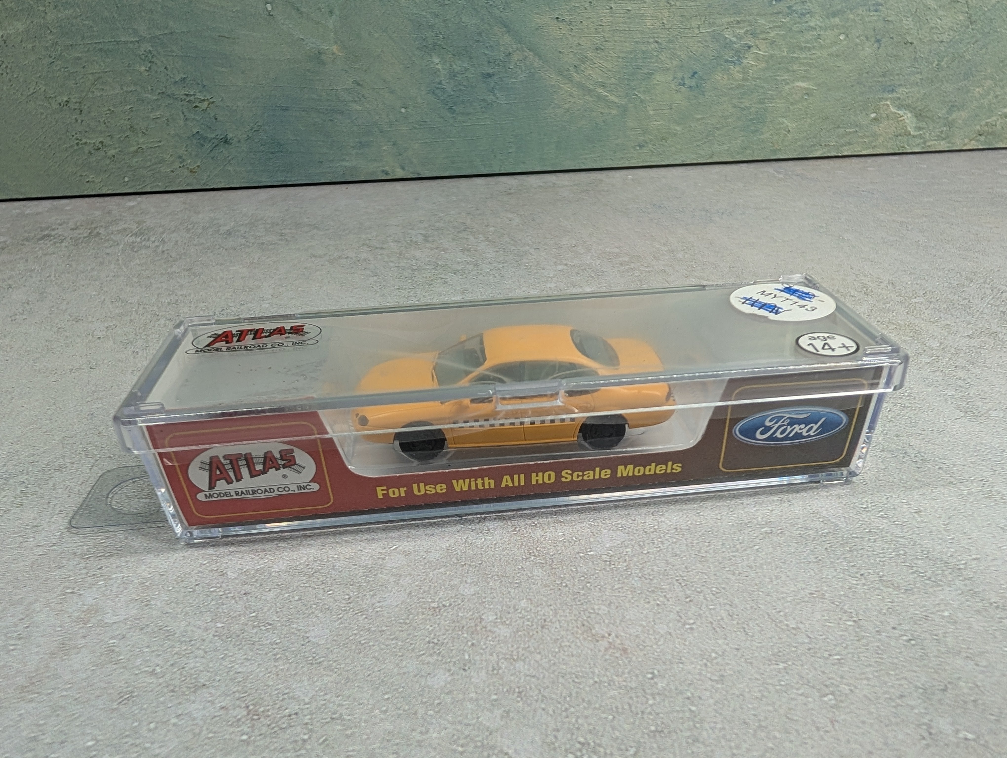 Atlas 1283 HO Scale 1996 Ford Taurus Taxi Cab