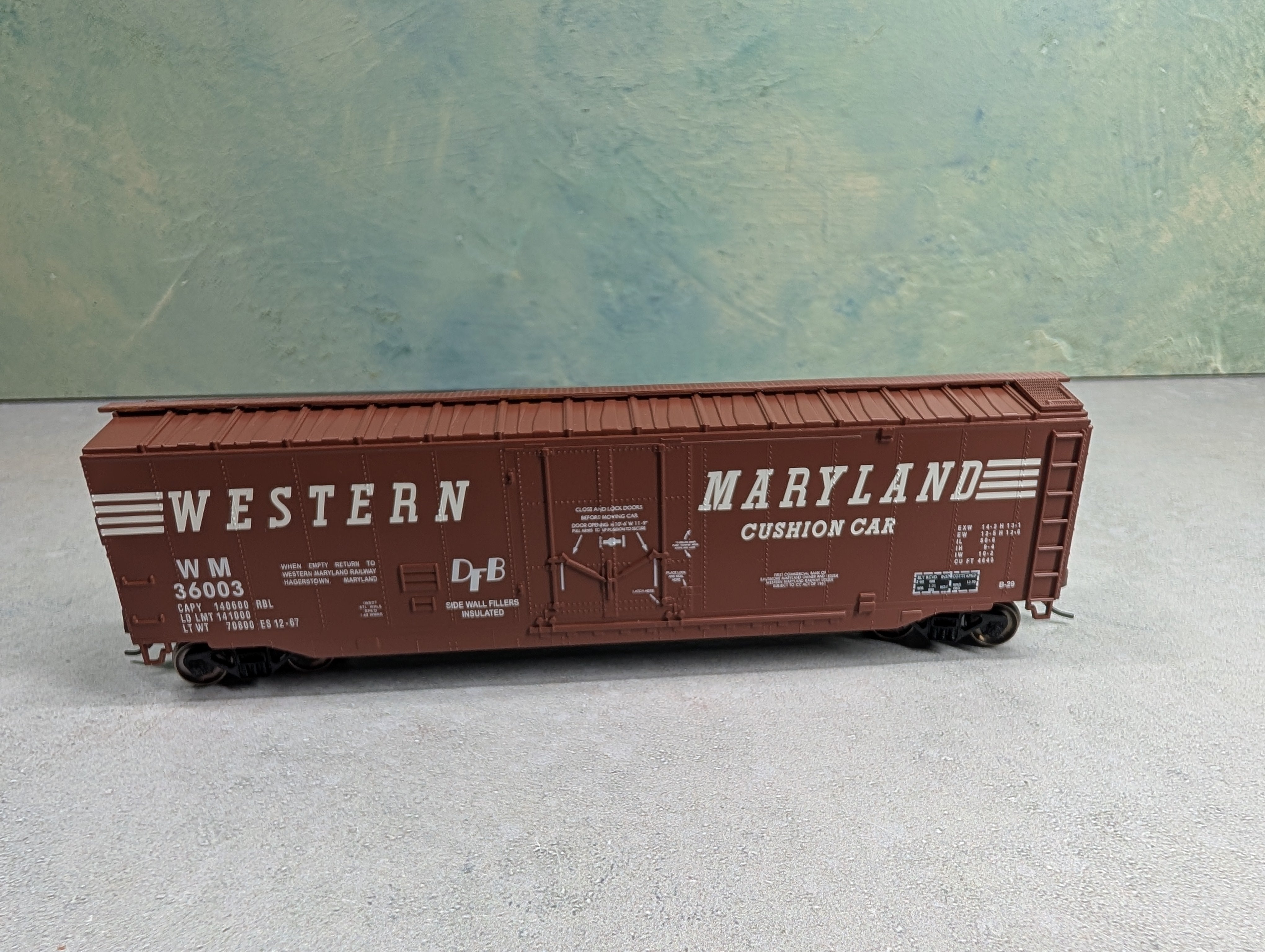 USED Bachmann 18037 HO Scale 50' Plug Door Box Car Western Maryland WM #36003