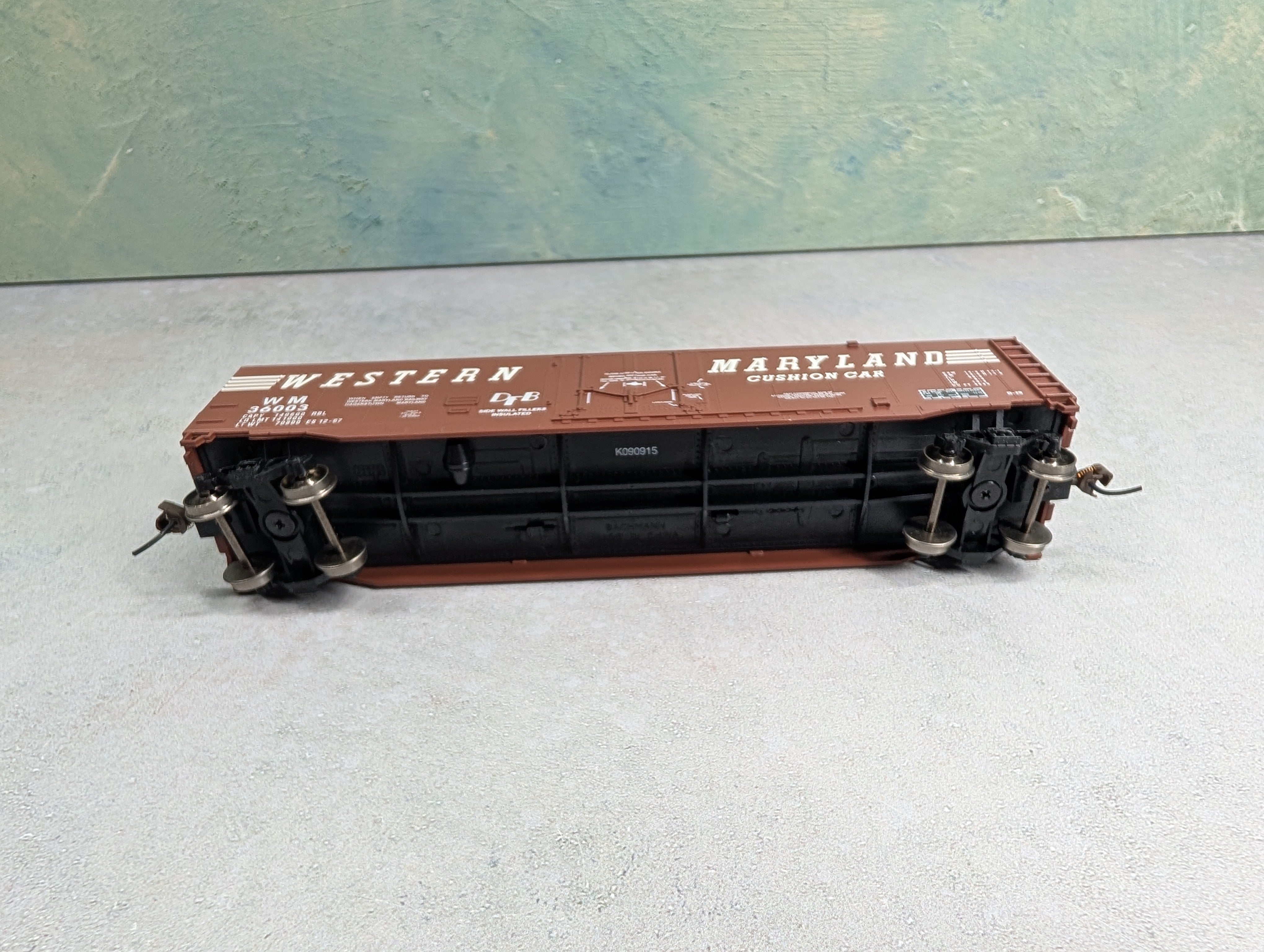 USED Bachmann 18037 HO Scale 50' Plug Door Box Car Western Maryland WM #36003