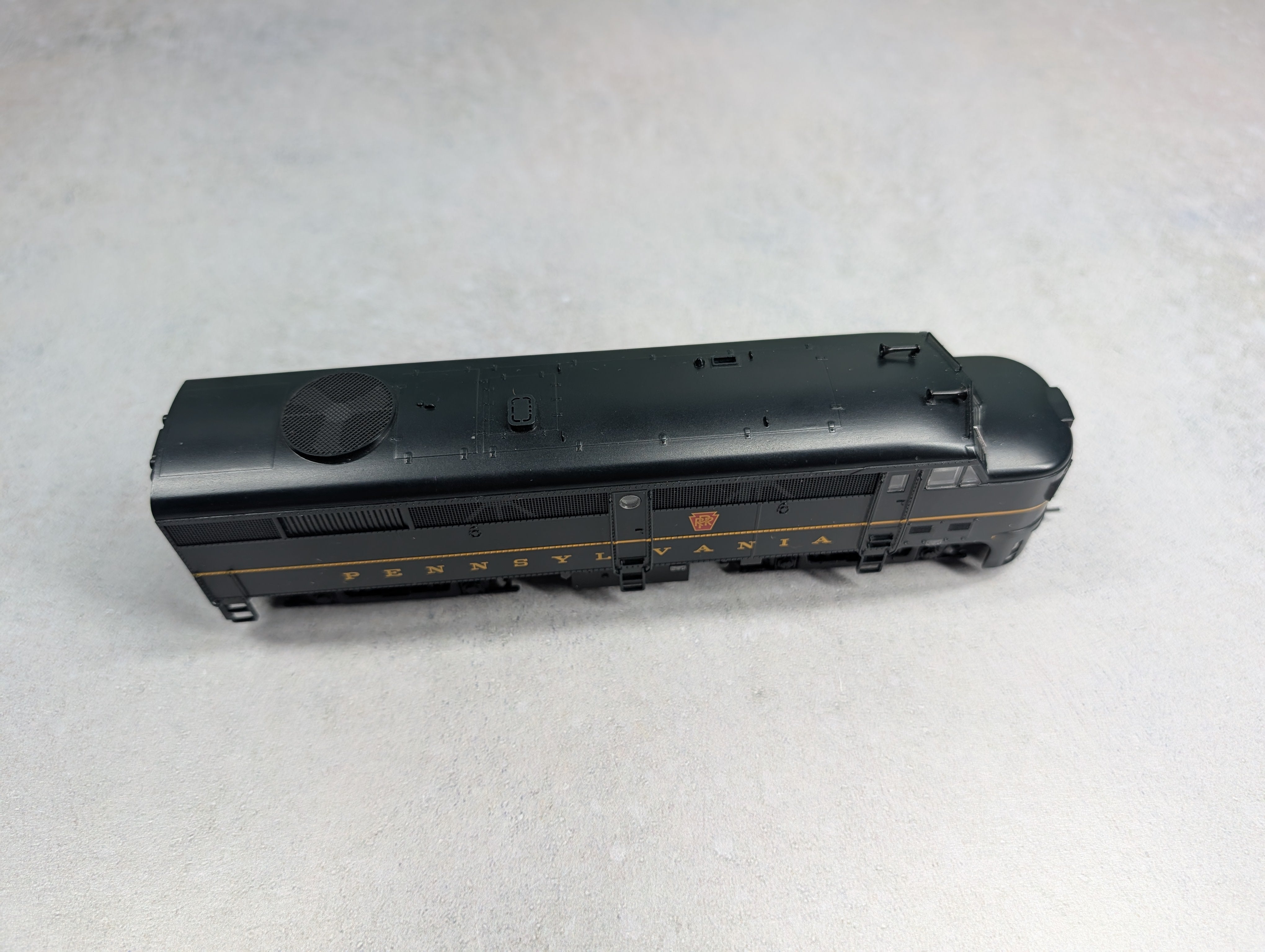 USED Bachmann HO Scale Alco FA2 Diesel Locomotive Pennsylvania Runs Great DCC Sound OnBoard