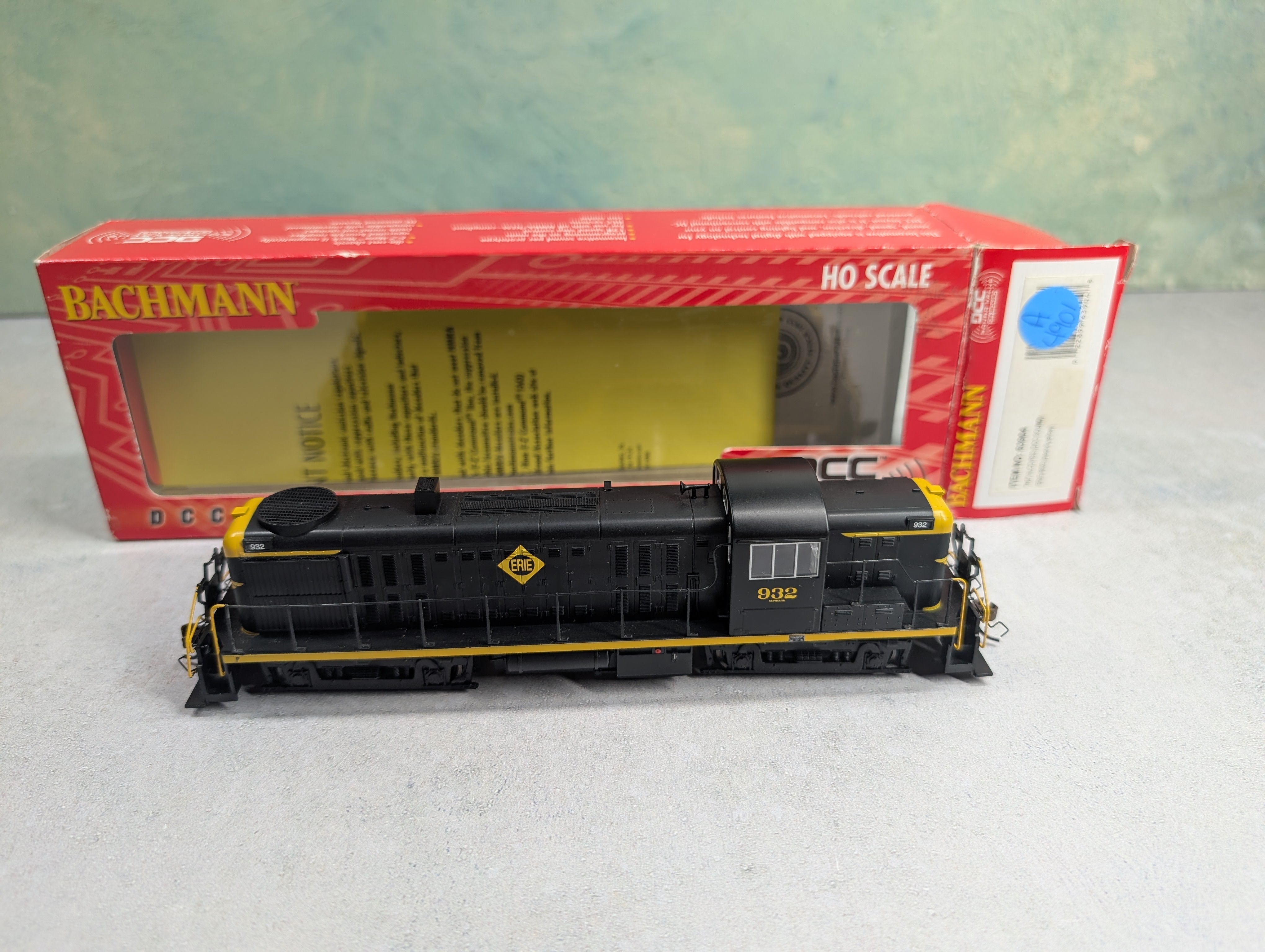 USED Bachmann 63904 HO Scale Alco RS3 Diesel Locomotive Erie #932 Runs Great DCC Sound OnBoard
