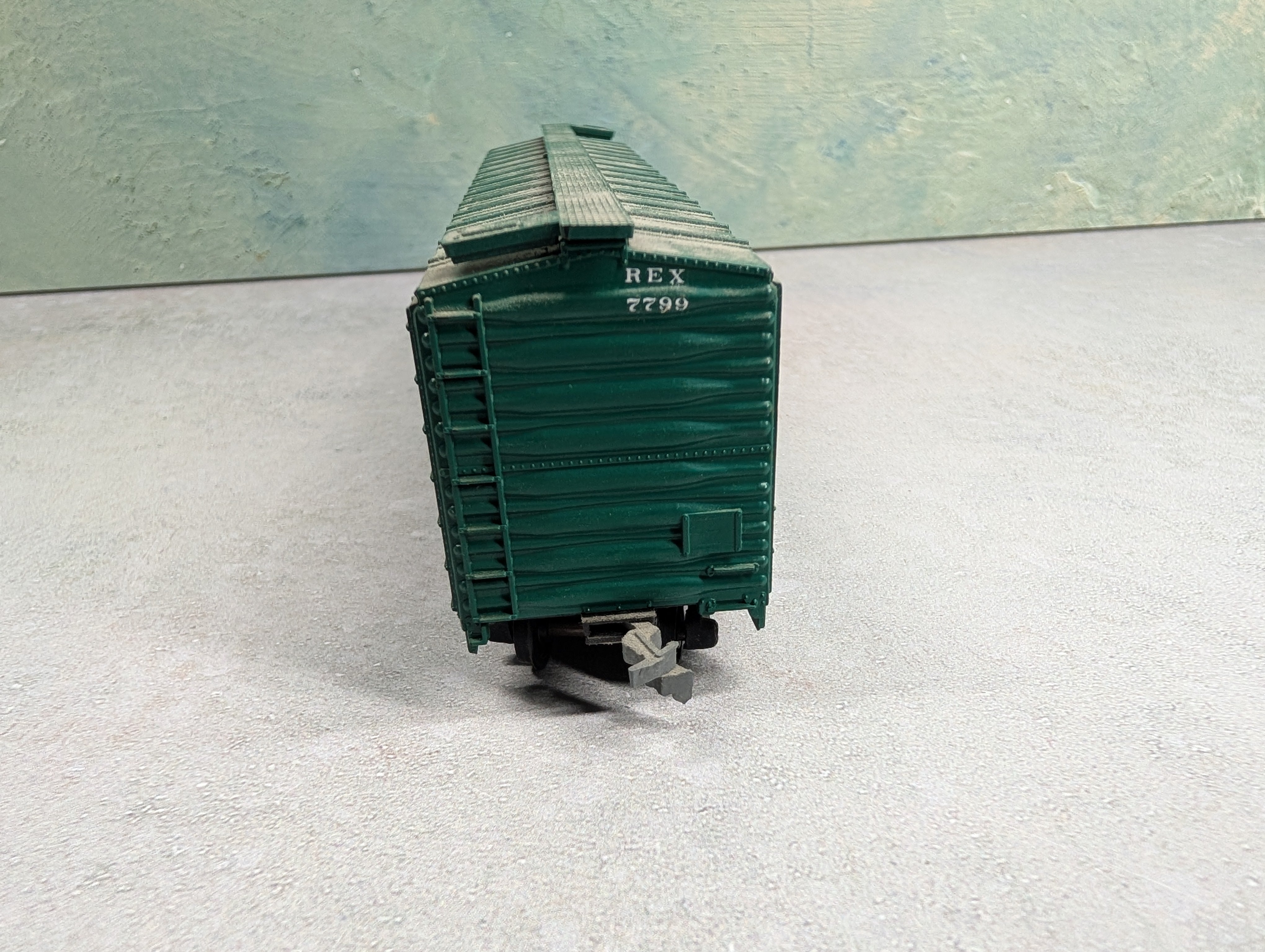 USED HO Scale Box Car REA Express REX #7799