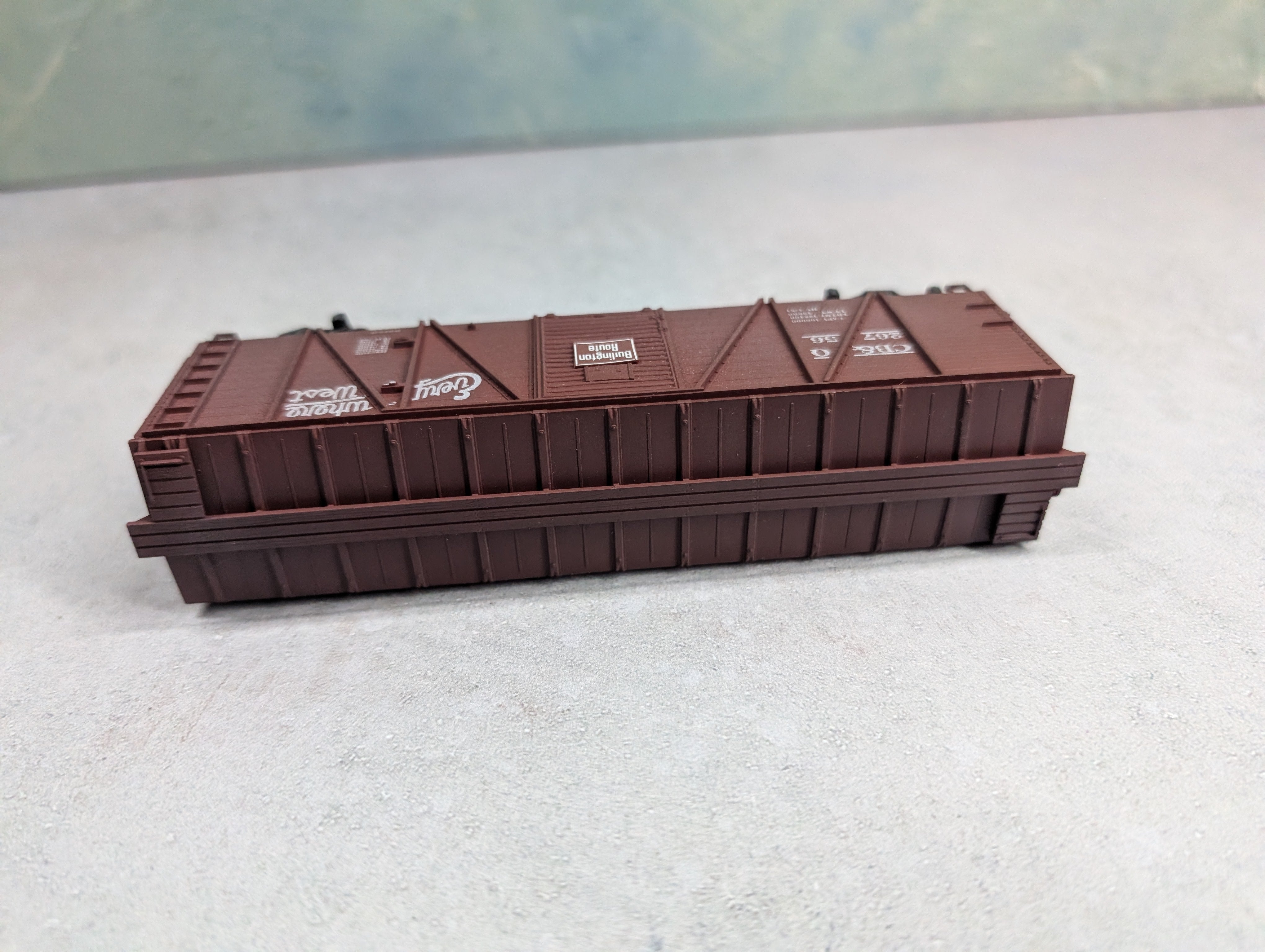 USED Accurail HO Scale XM-30 Wooden Box Car Chicago, Burlington and Quincy CB&Q #26756