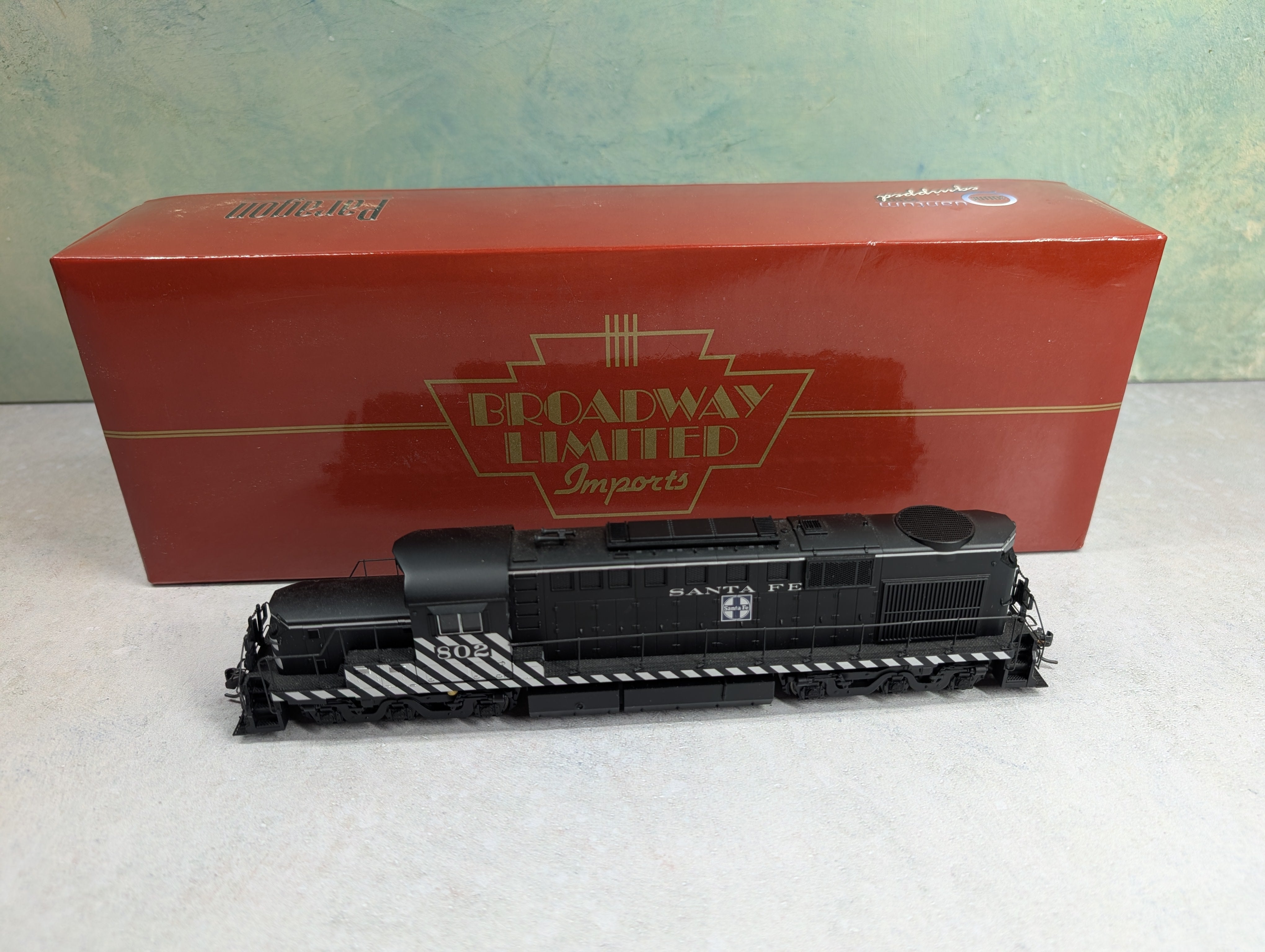 USED Broadway Limited 316 HO Scale Alco RSD-15 Diesel Locomotive Santa Fe ATSF #802 LH Zebra Stripe, Runs Great QSI DCC