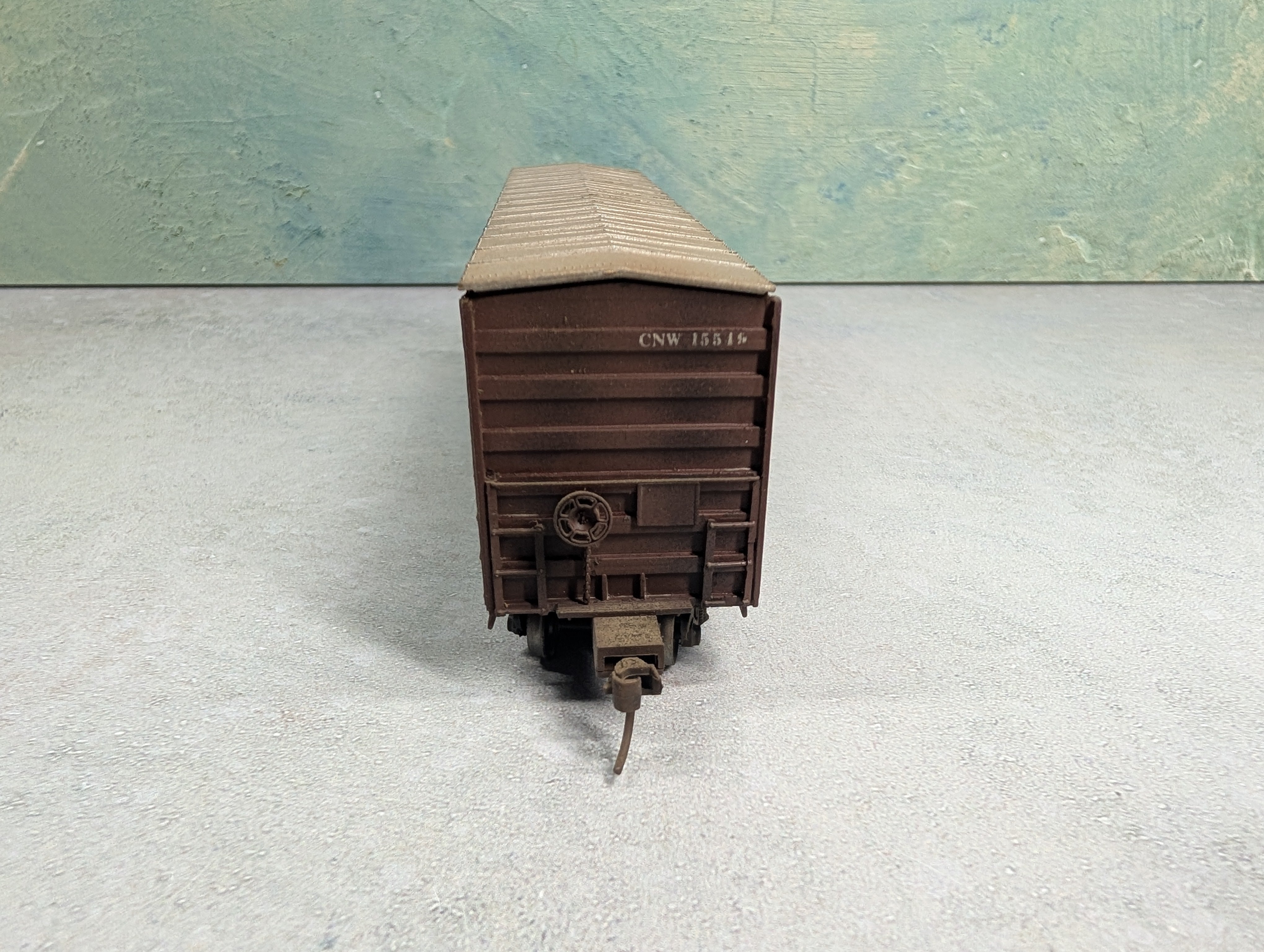 USED HO Scale 50' Box Car Chicago & North Western CNW #155719 Weathered
