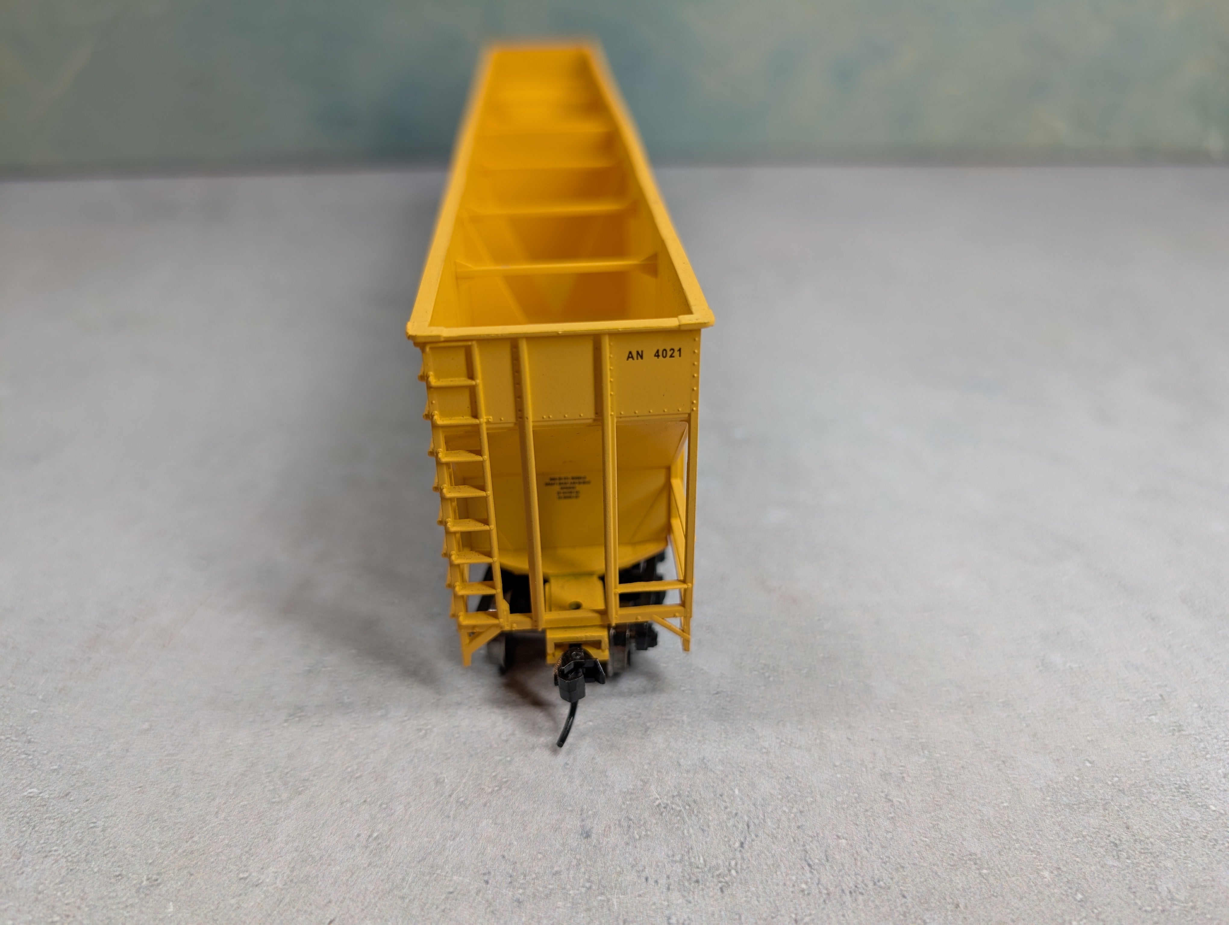 USED Walthers HO Scale Greenville 7k Cubit Foot Wood Chip Car Apalachicola Northern AN #4021