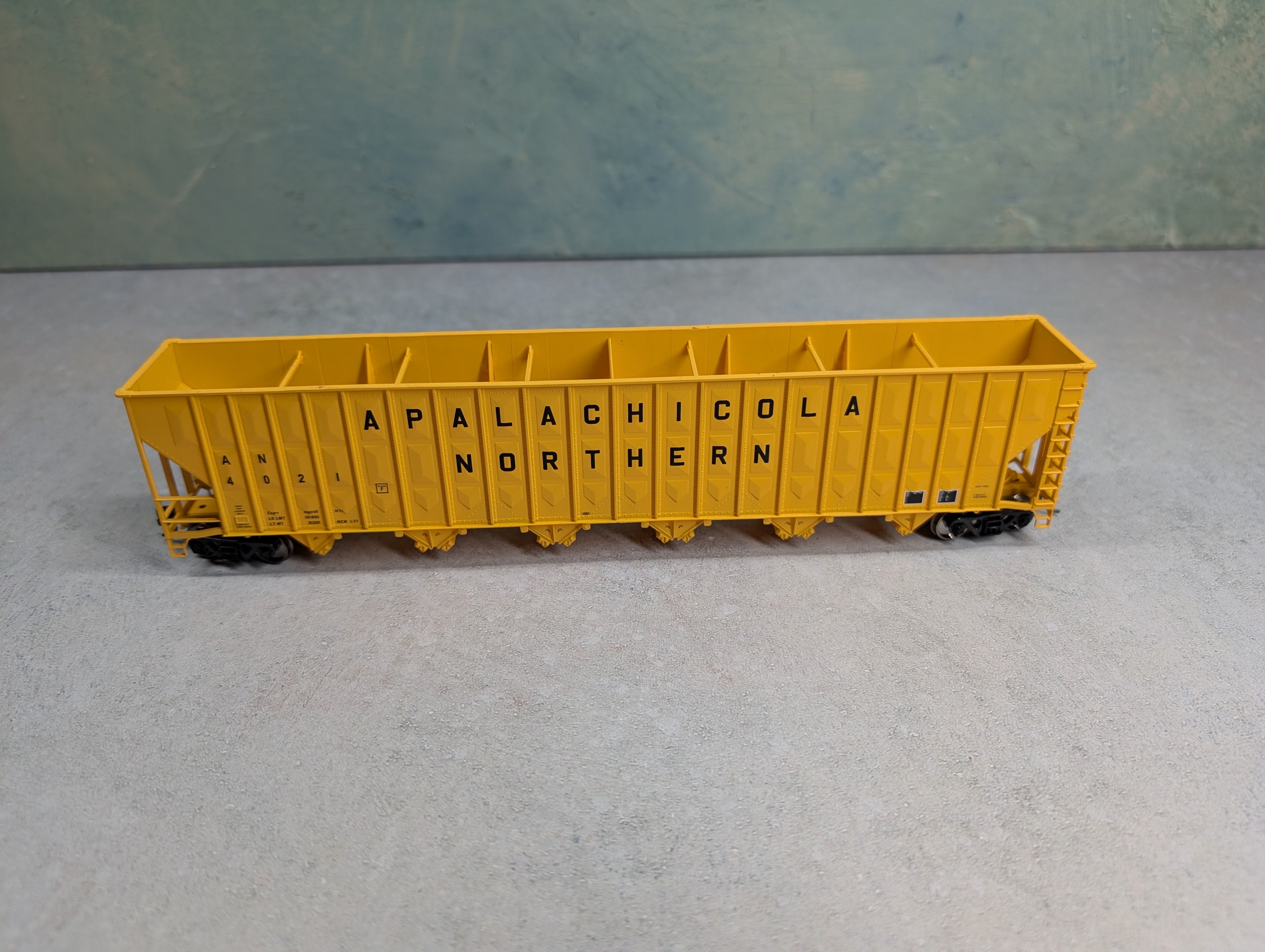 USED Walthers HO Scale Greenville 7k Cubit Foot Wood Chip Car Apalachicola Northern AN #4021