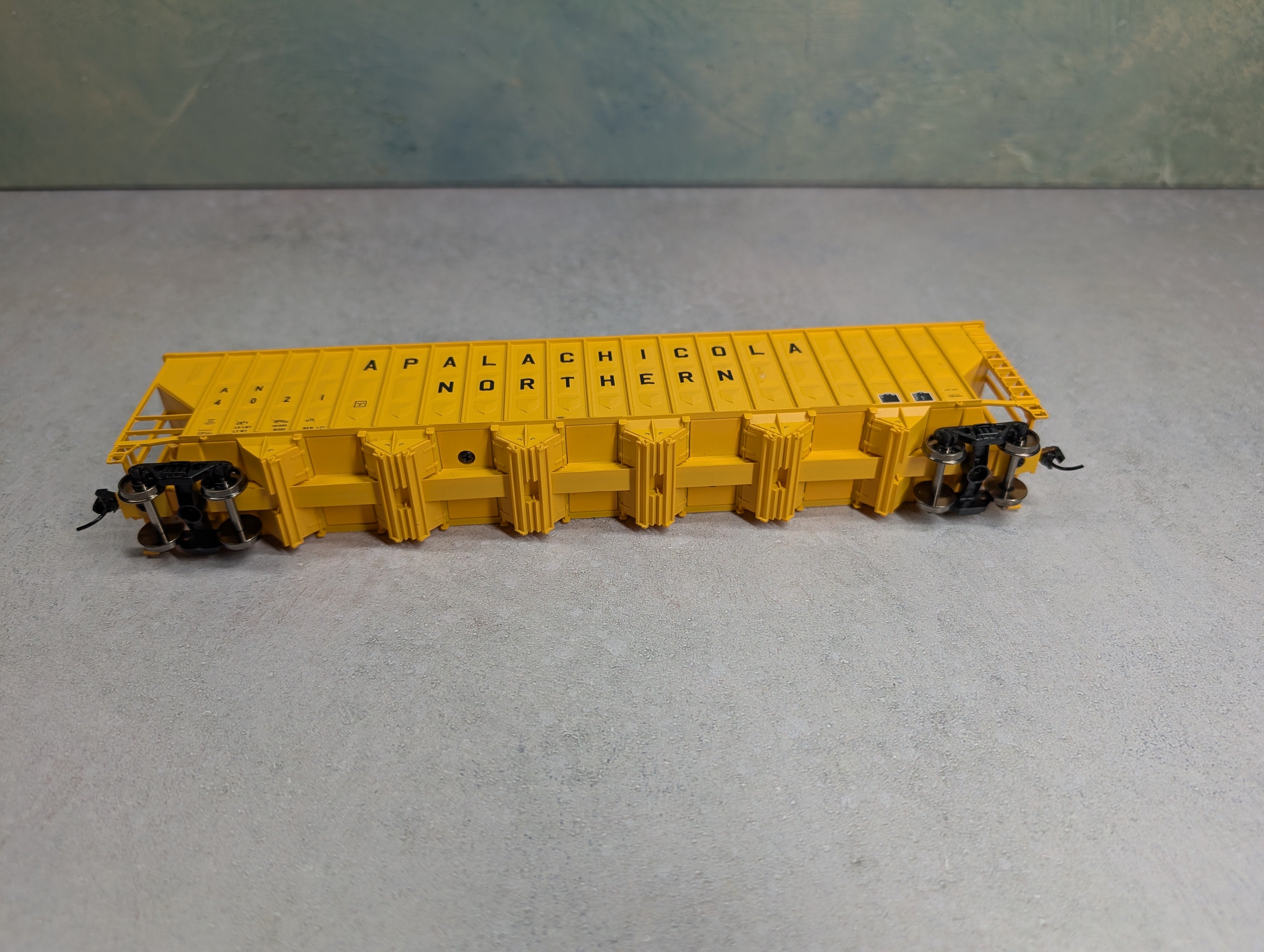 USED Walthers HO Scale Greenville 7k Cubit Foot Wood Chip Car Apalachicola Northern AN #4021