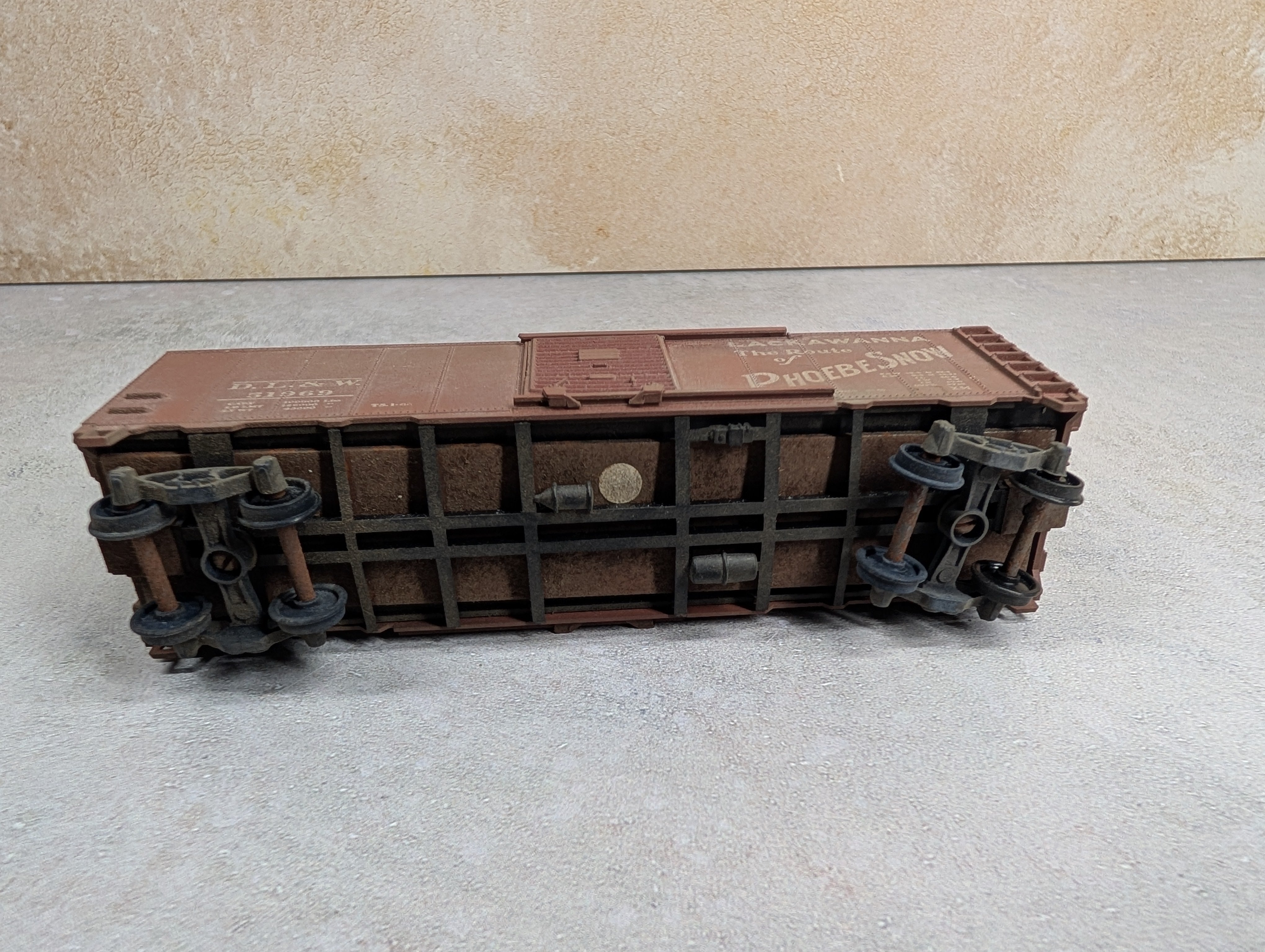 USED Athearn HO Scale 40' Box Car Delaware, Lackawanna & Western DL&W #51969 Weathered